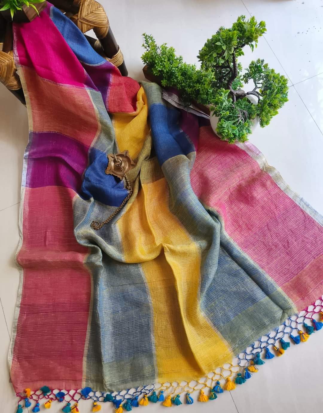 Handwoven Multicolored saree
