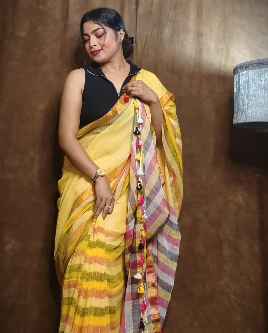 Linen Handwoven Multicolor Stripe Saree