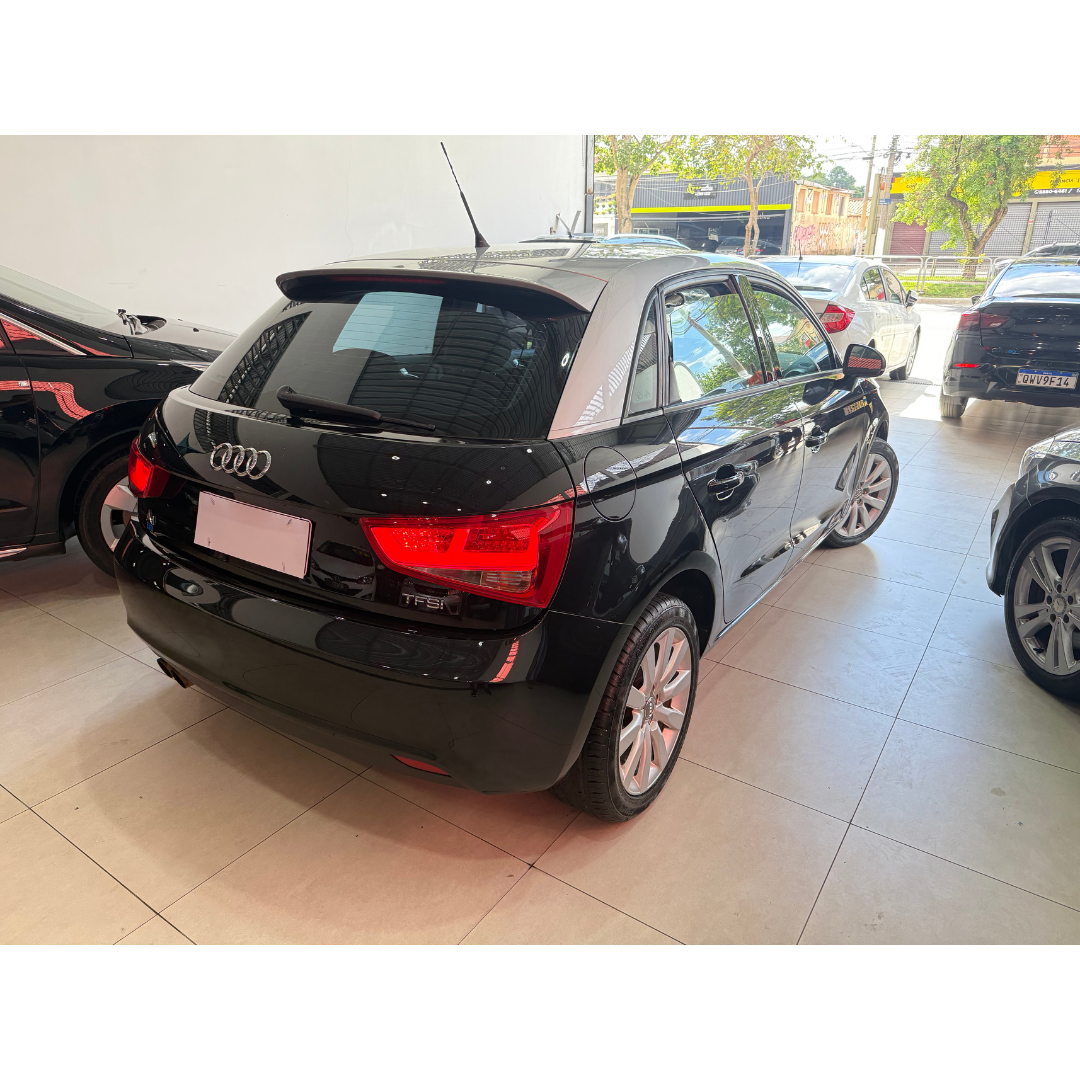 AUDI A1 1.4 TFSI SPORTBACK ATTRACTION GASOLINA 4P S-TRONIC