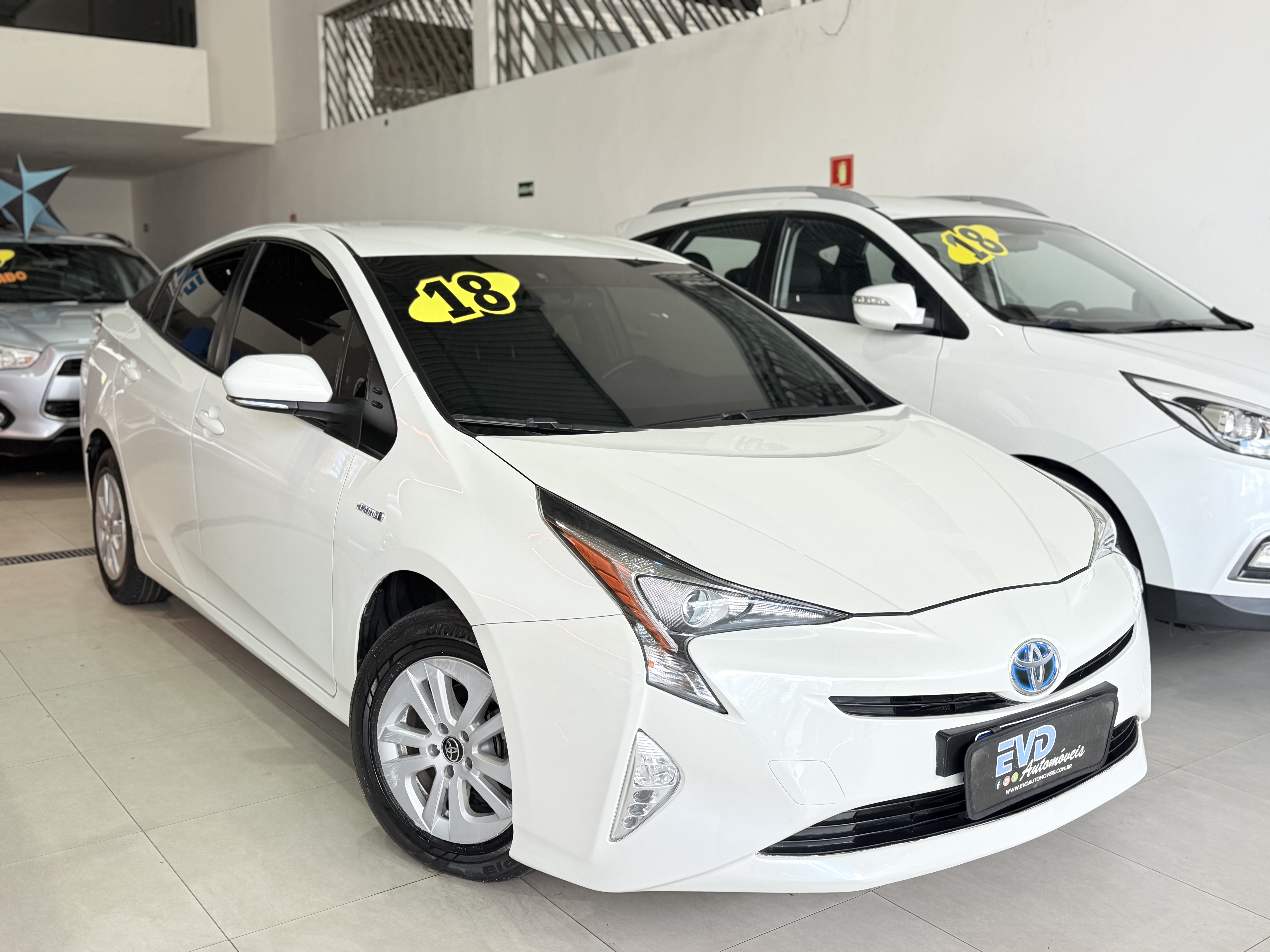 TOYOTA PRIUS 1.8 HÍBRIDO 4P AUTOMÁTICO
