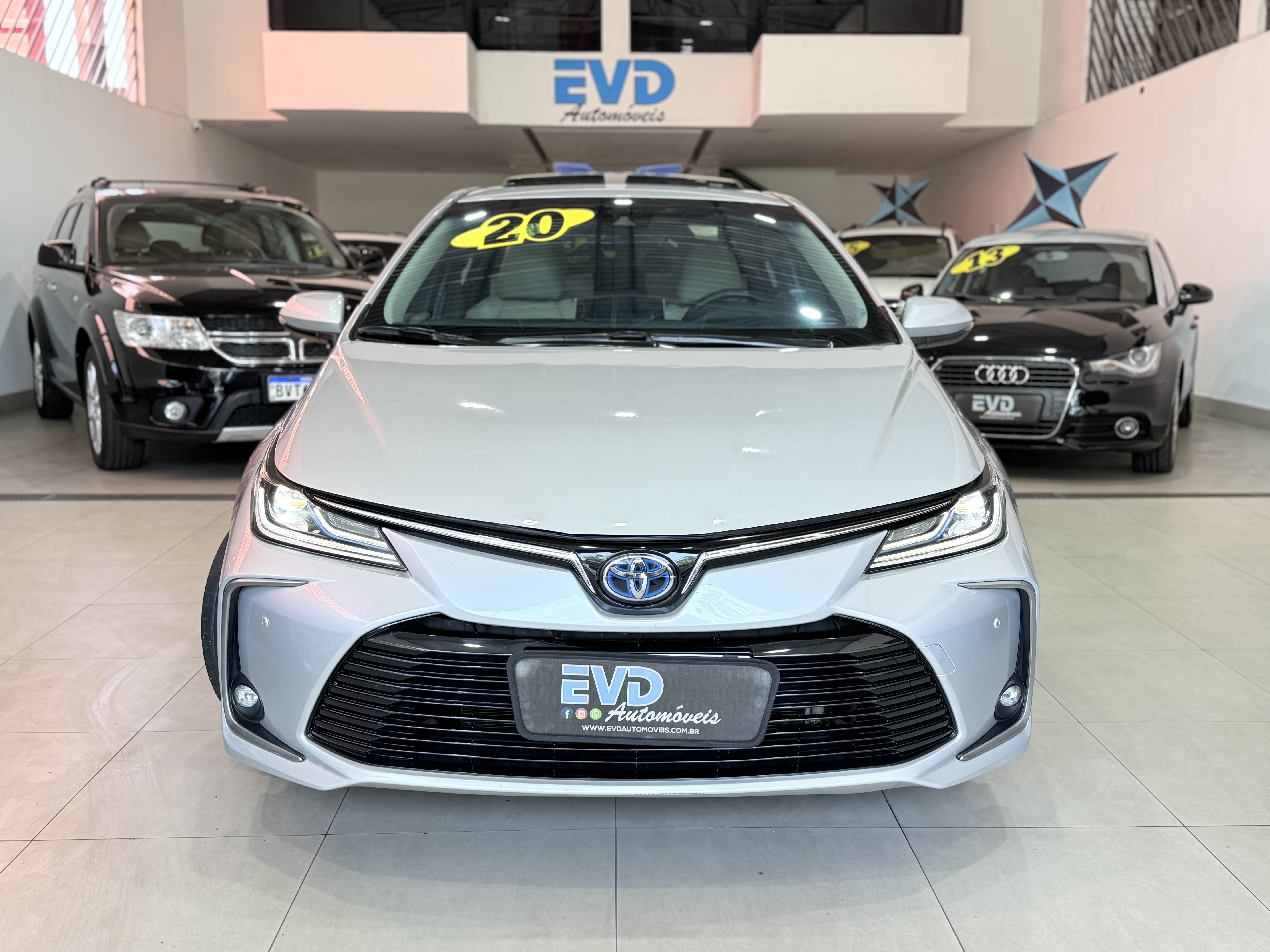 TOYOTA COROLLA 1.8 HYBRID ALTIS PREMIUM CVT