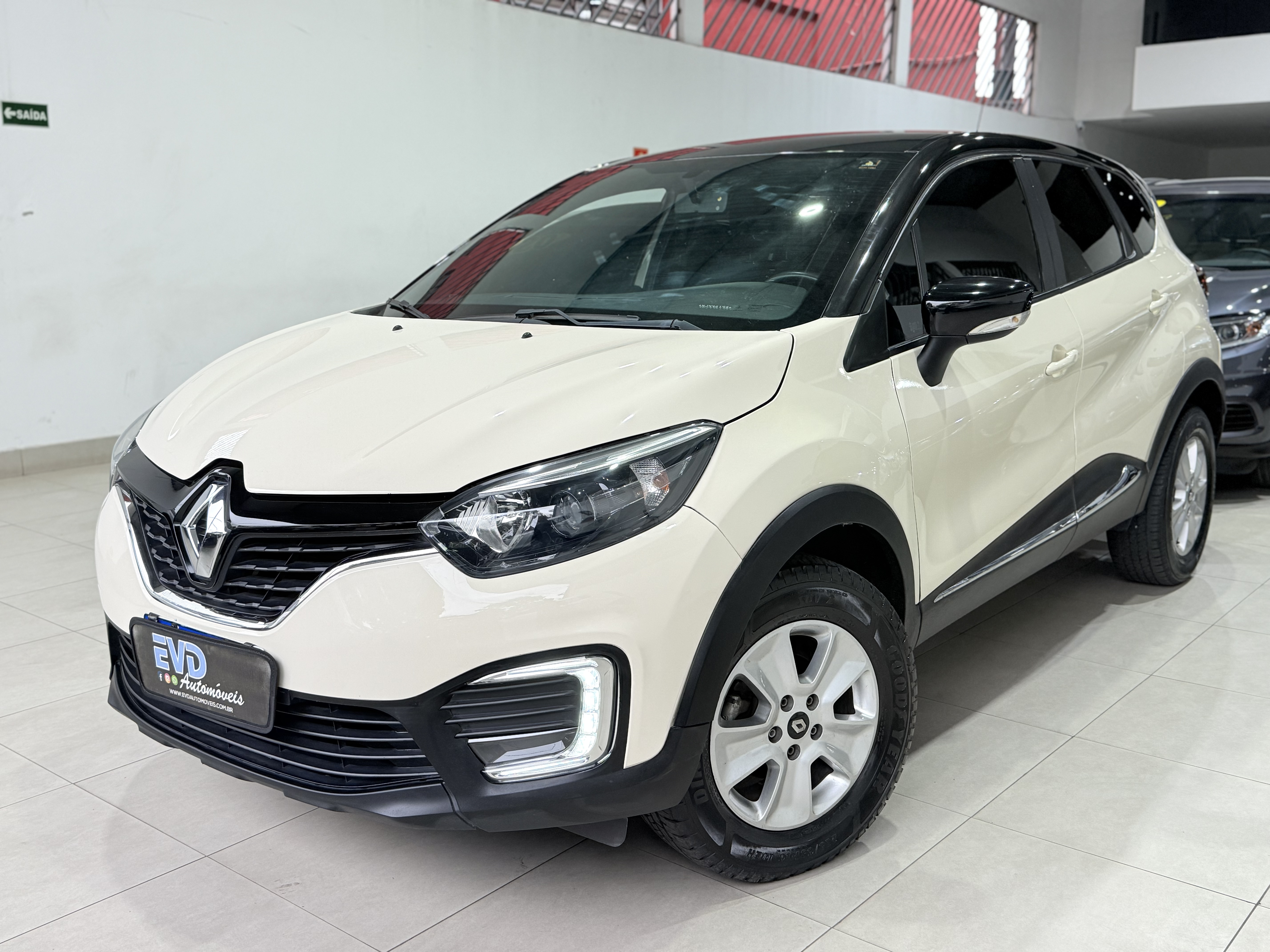 RENAULT CAPTUR 1.6 FLEX LIFE X-TRONIC