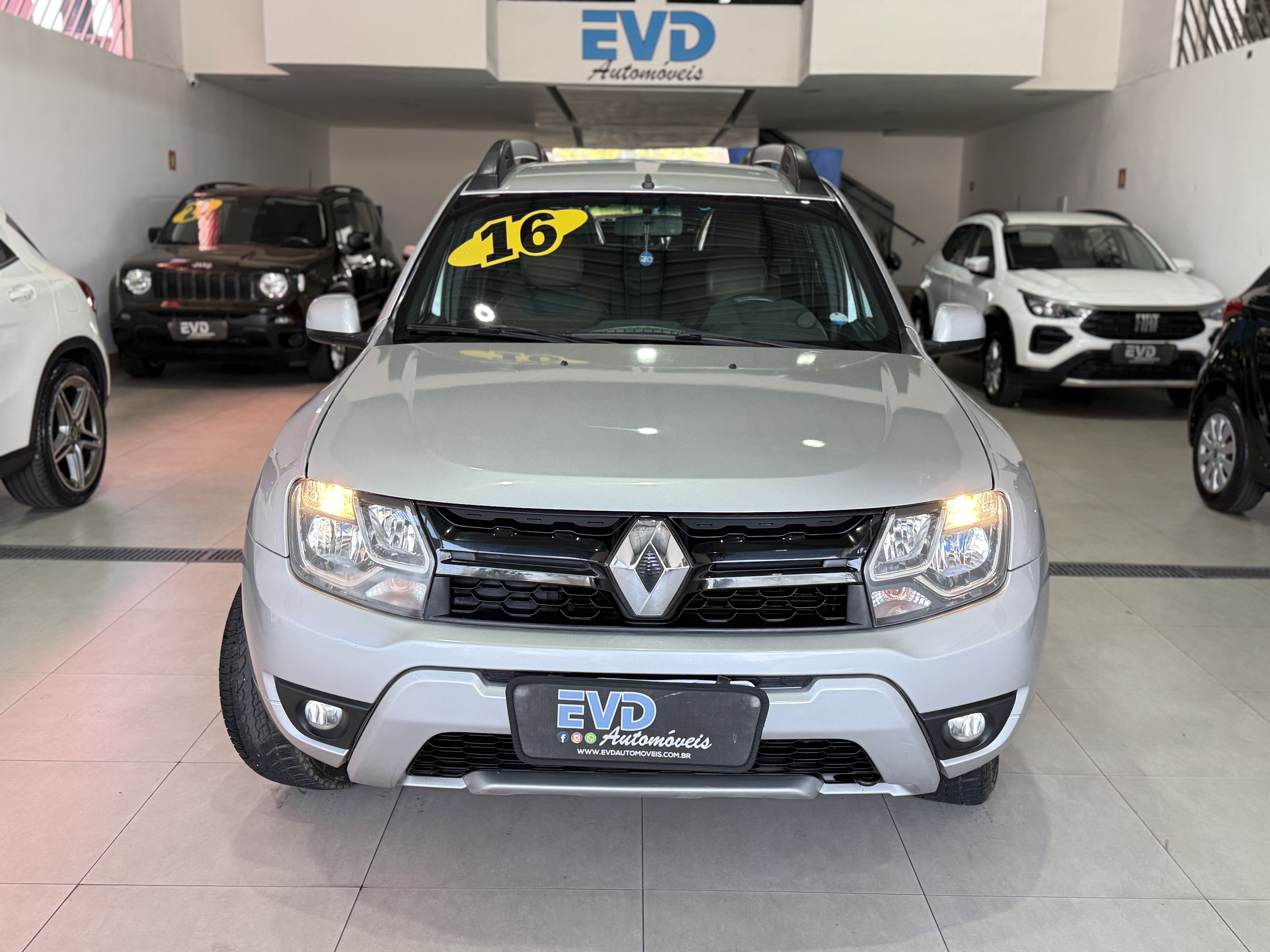 RENAULT DUSTER 2.0 DYNAMIQUE FLEX AUTOMÁTICO