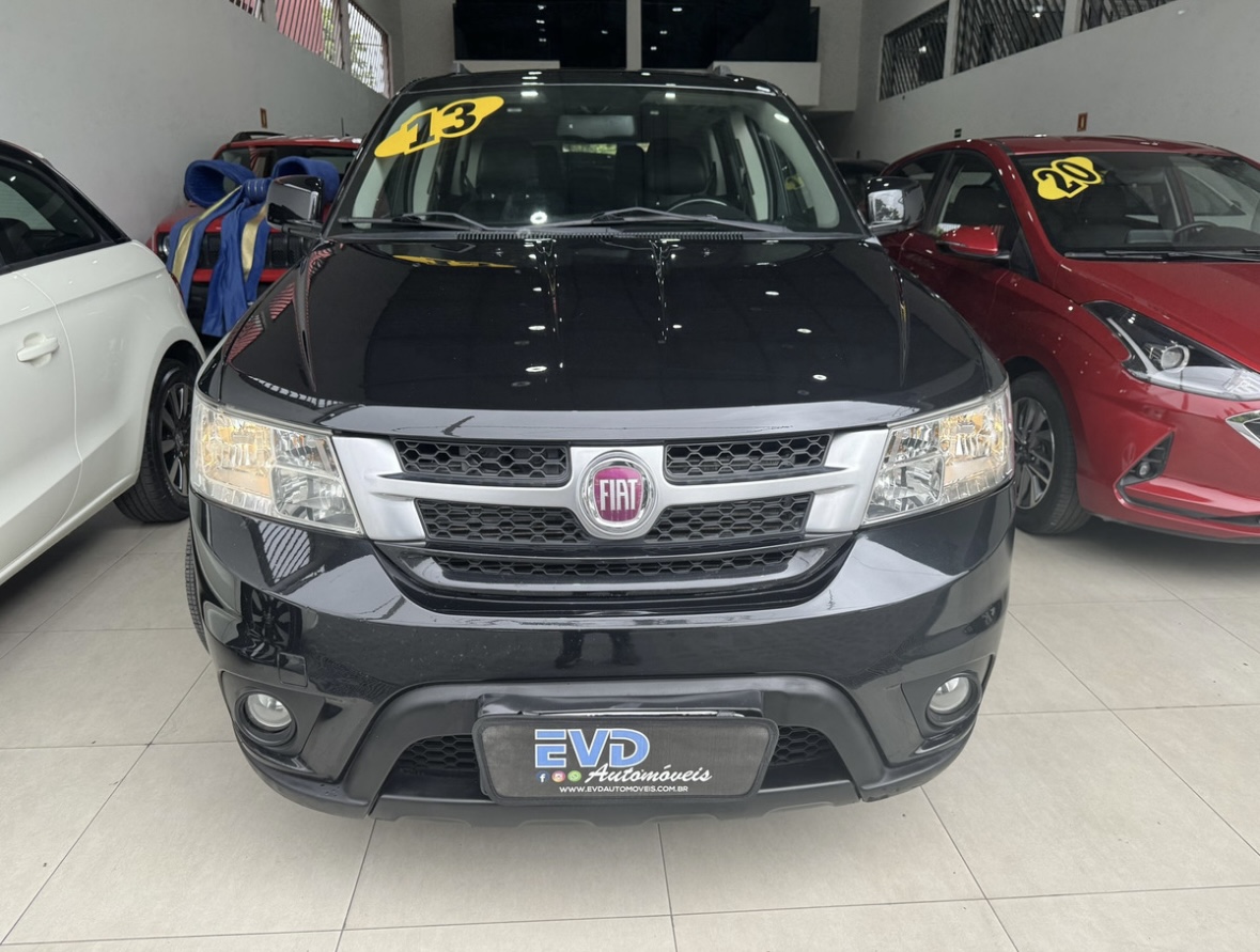 FIAT FREEMONT 2.4 PRECISION GASOLINA AUTOMÁTICO