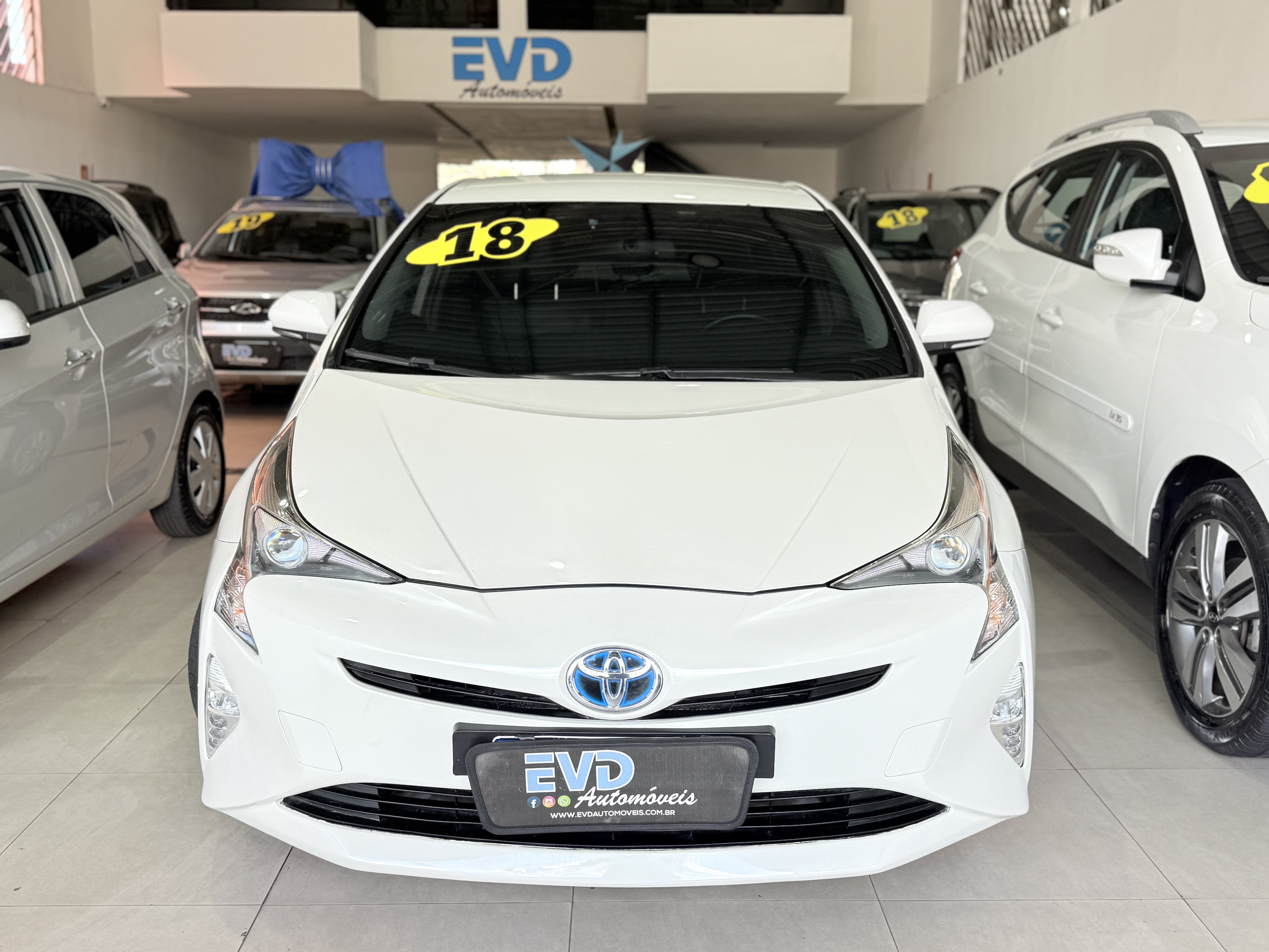 TOYOTA PRIUS 1.8 HÍBRIDO 4P AUTOMÁTICO