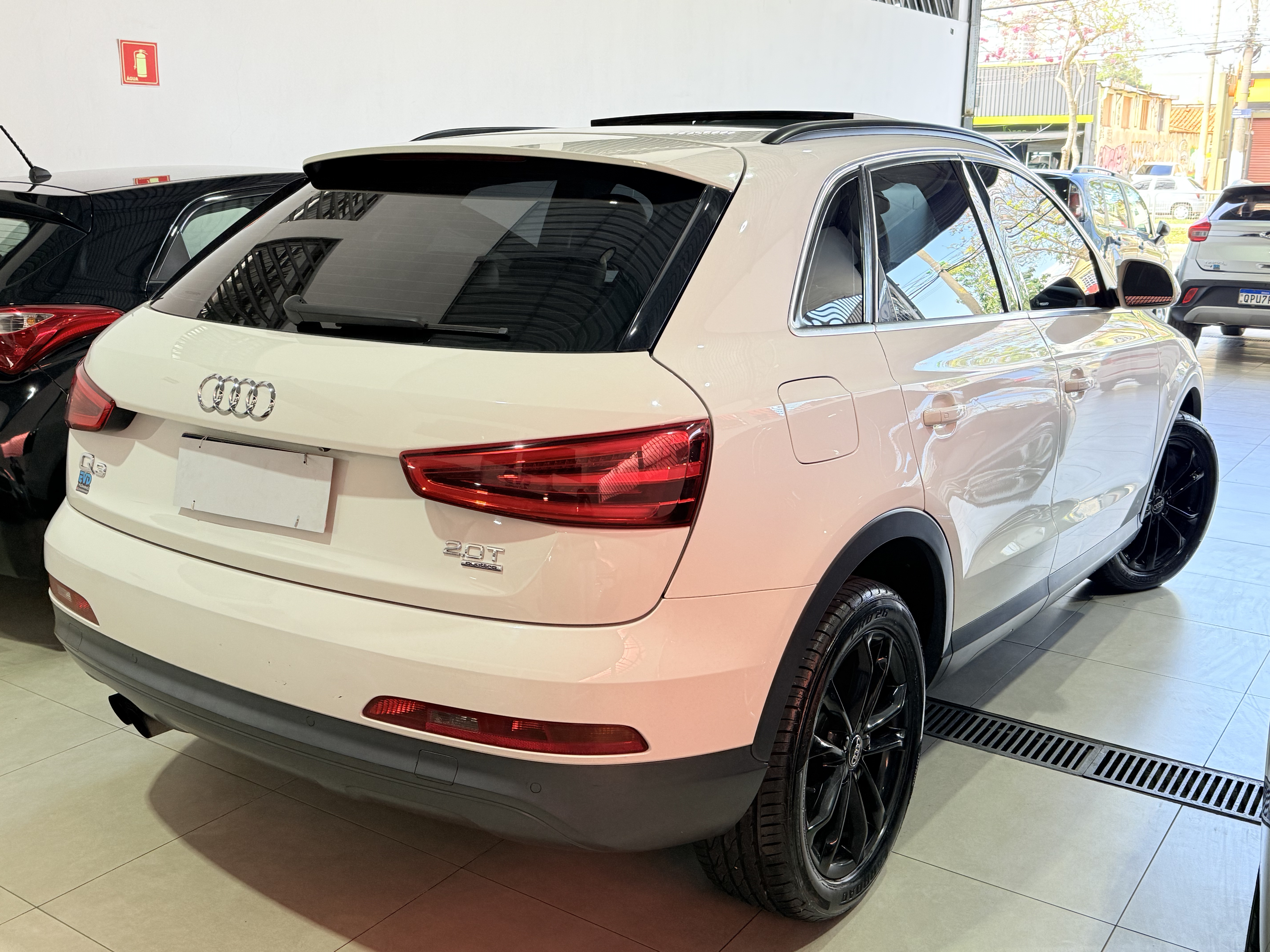 AUDI Q3 2.0 TFSI AMBIENTE QUATTRO S TRONIC