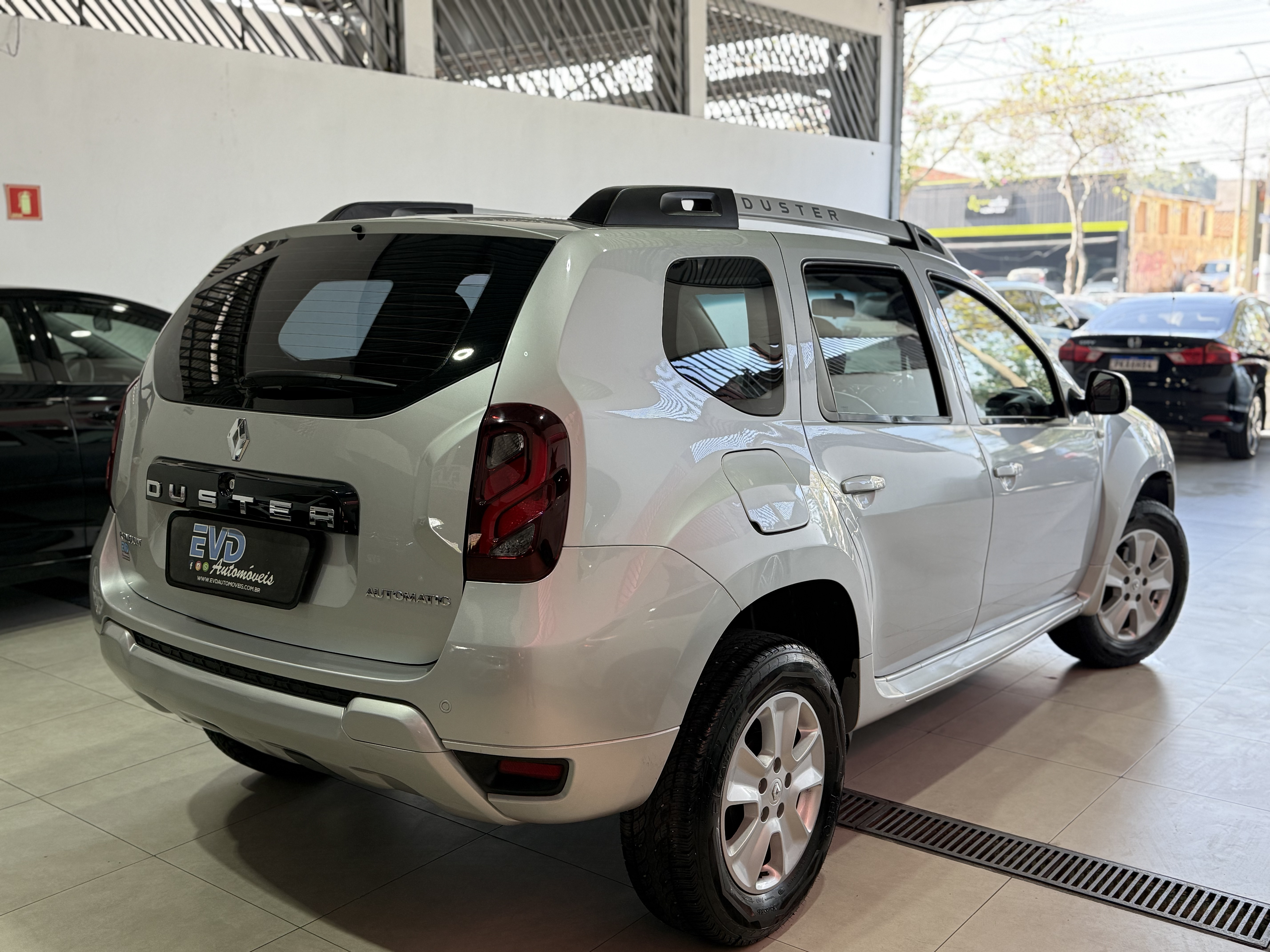 RENAULT DUSTER 2.0 DYNAMIQUE FLEX AUTOMÁTICO