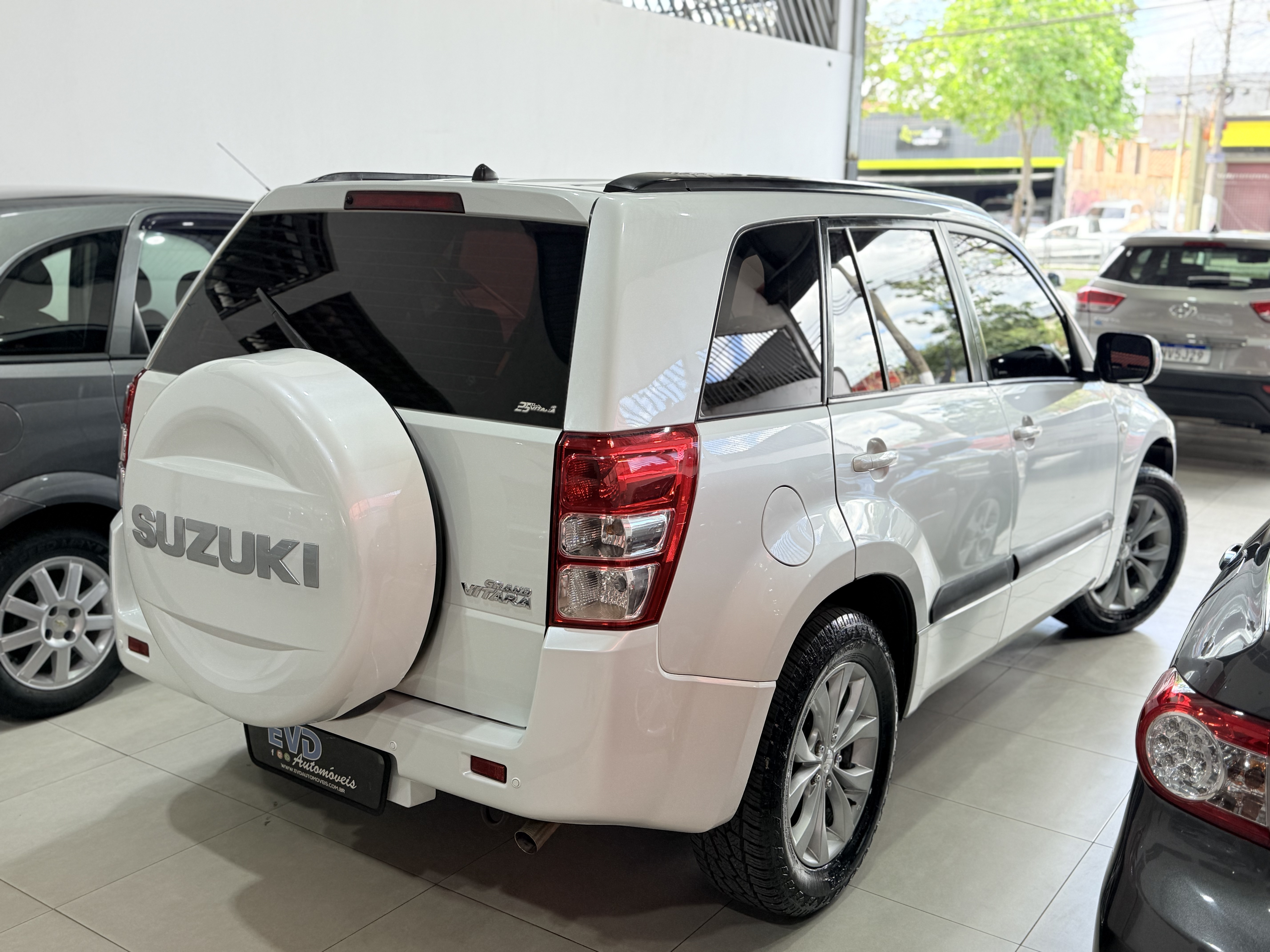 SUZUKI GRAND VITARA 2.0 4X2 GASOLINA AUTOMÁTICO