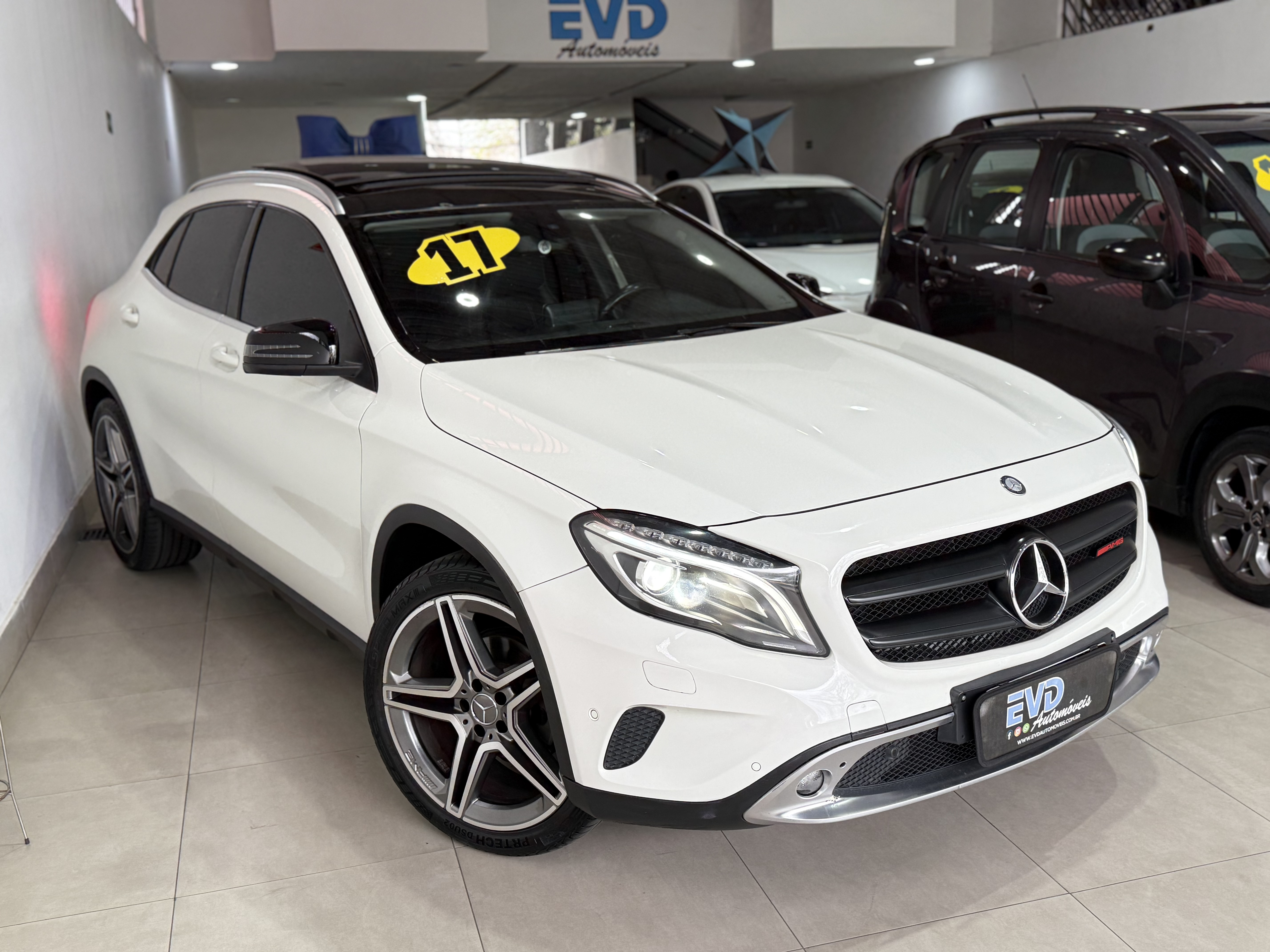 MERCEDES BENZ GLA 200 1.6 CGI ENDURO TURBO FLEX 4P AUTOMÁTICO