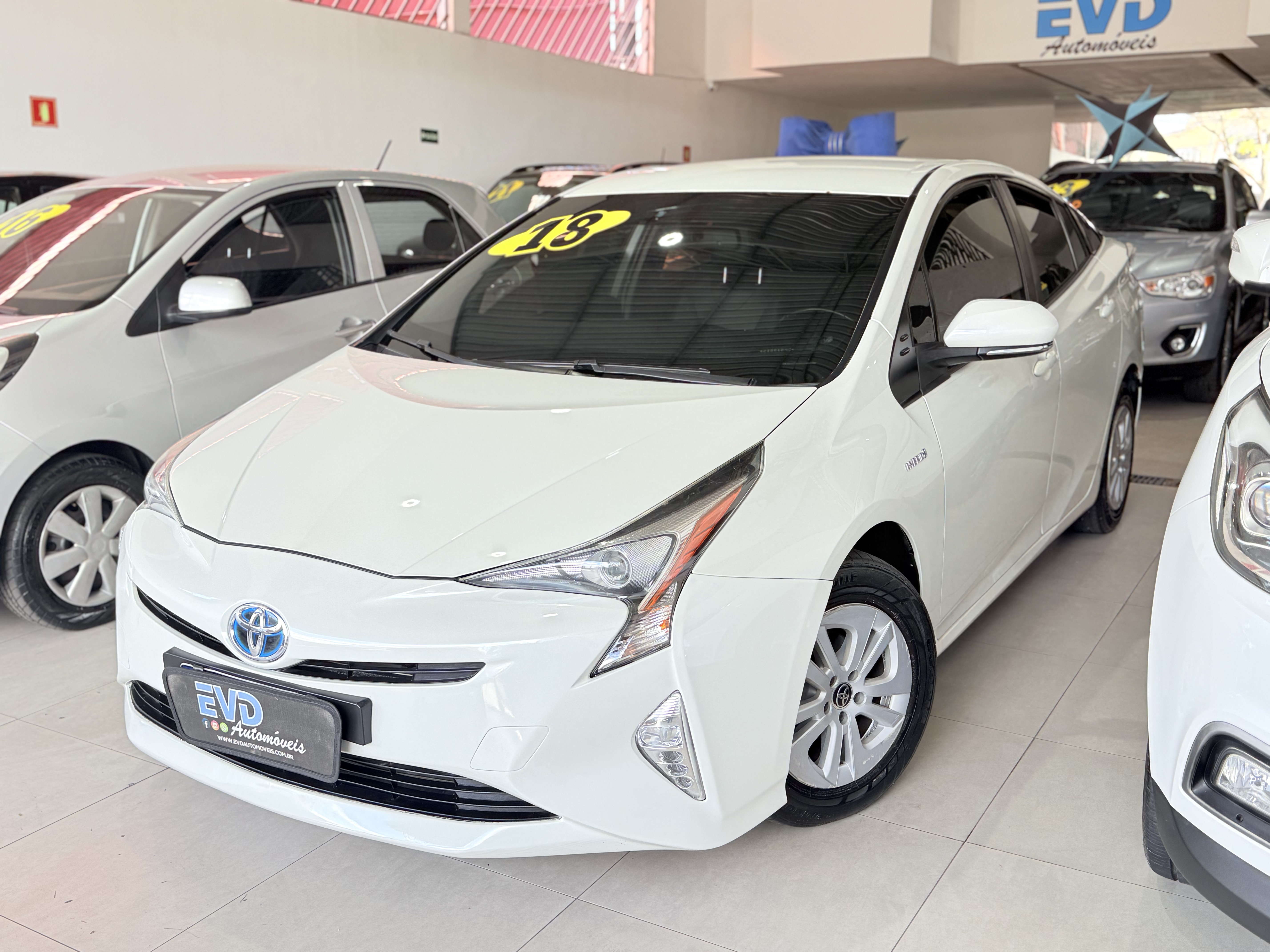 TOYOTA PRIUS 1.8 HÍBRIDO 4P AUTOMÁTICO