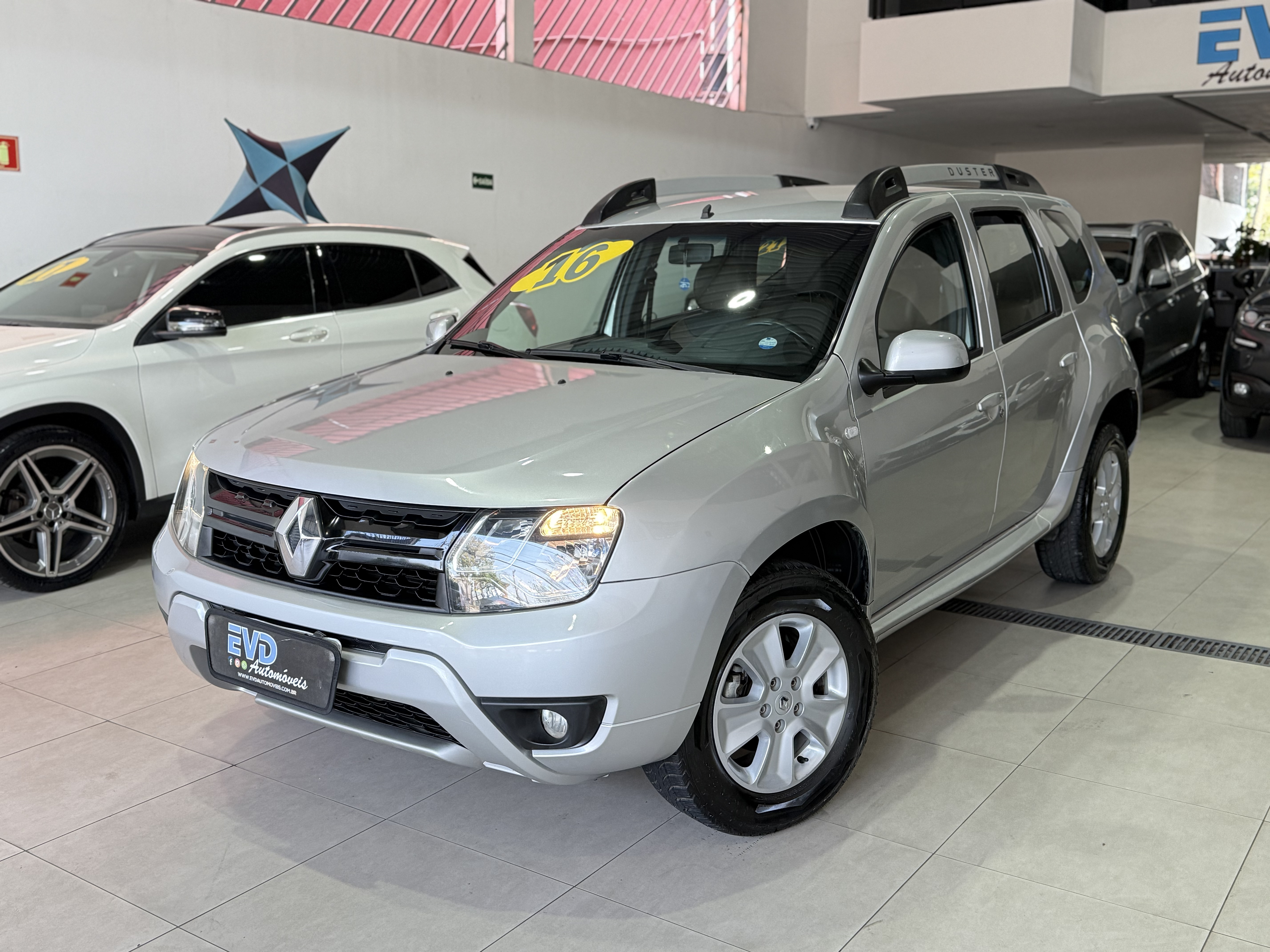 RENAULT DUSTER 2.0 DYNAMIQUE FLEX AUTOMÁTICO