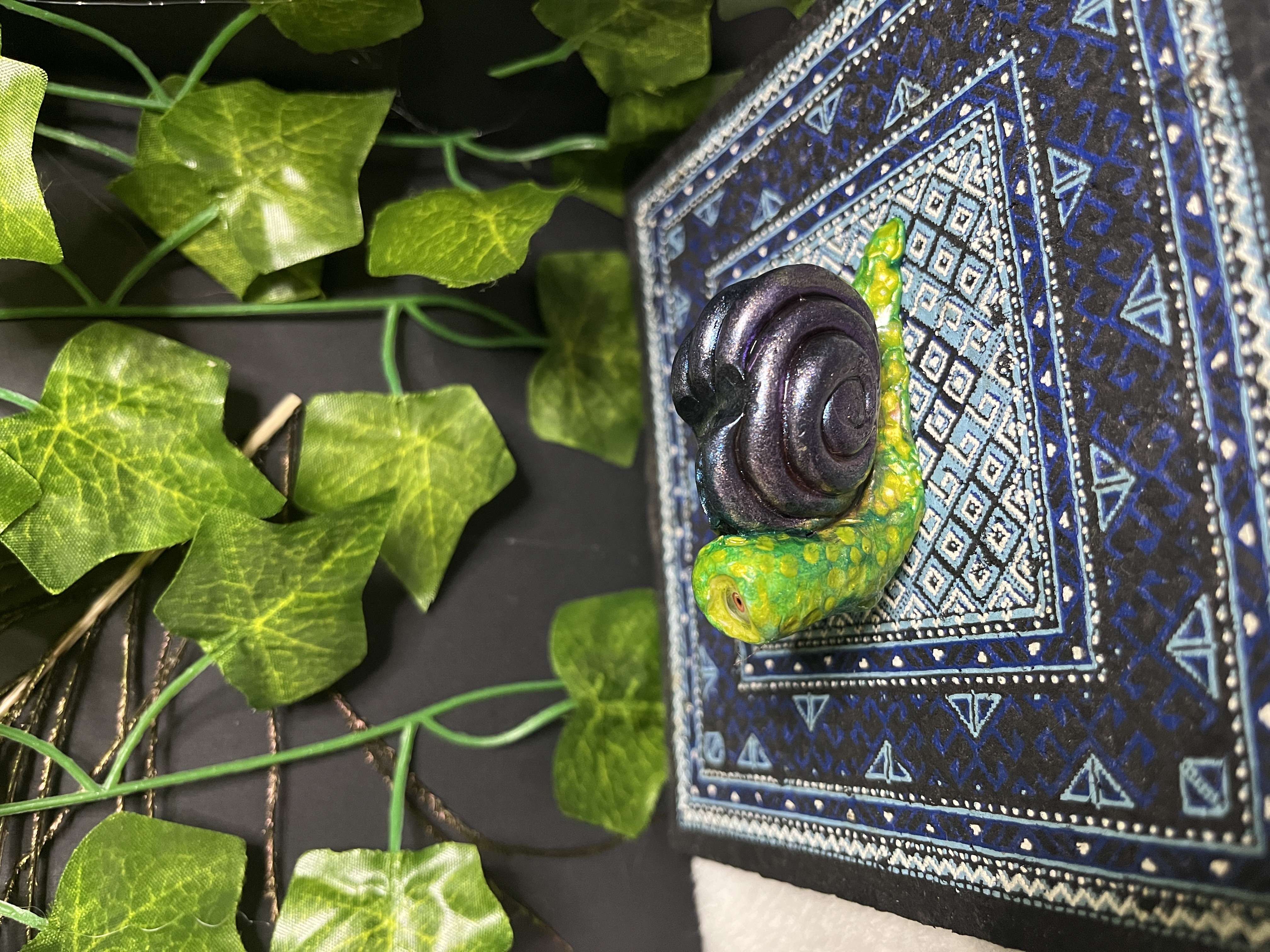 Green and Black with Purple Shimmer Dab Tool Holder