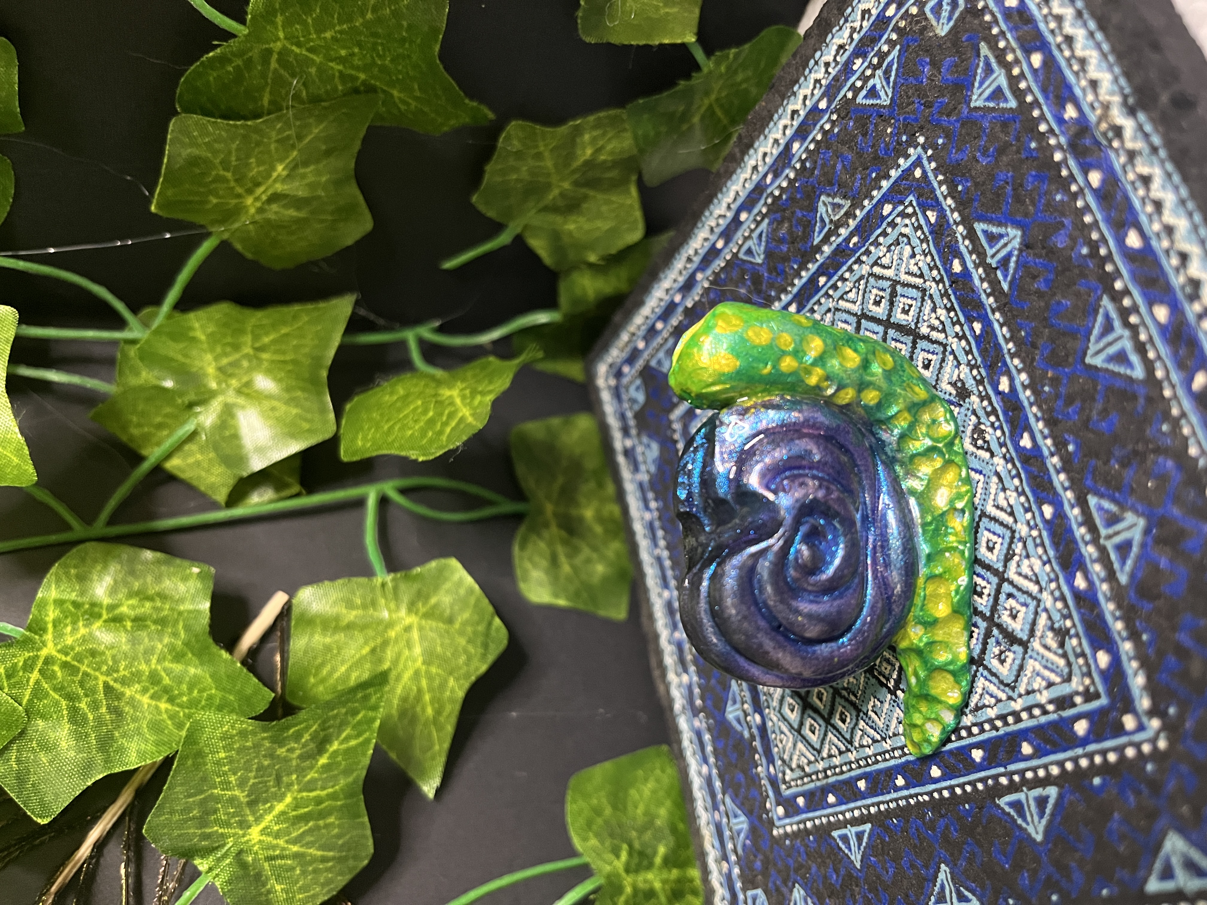 Green and Black with Purple Shimmer Dab Tool Holder