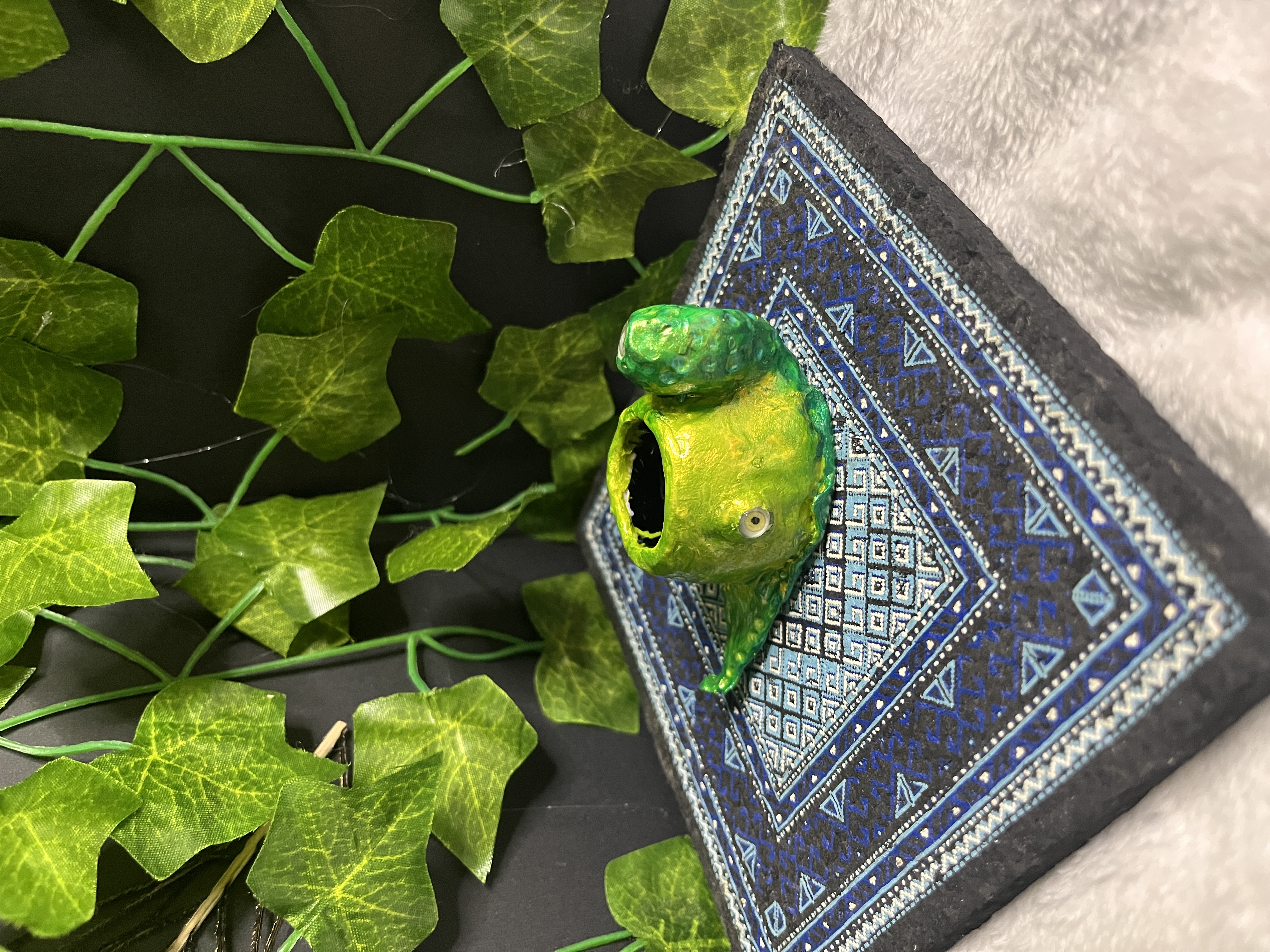 Green Snail Carb Cap Holder 