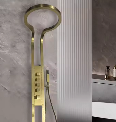 Colonne de douche dorée