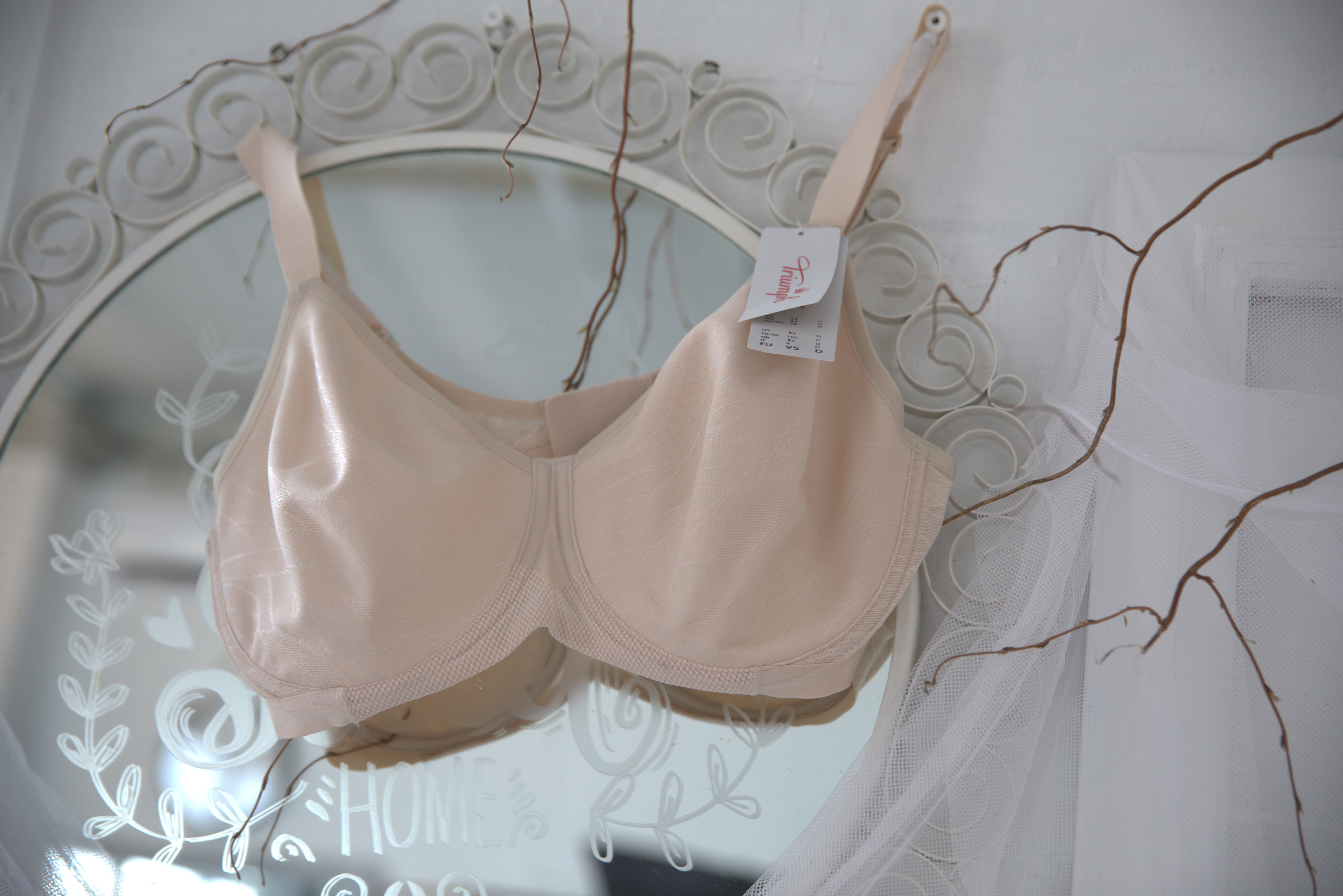 Moteriška liemenėlė Triumph Airy Sensation W01