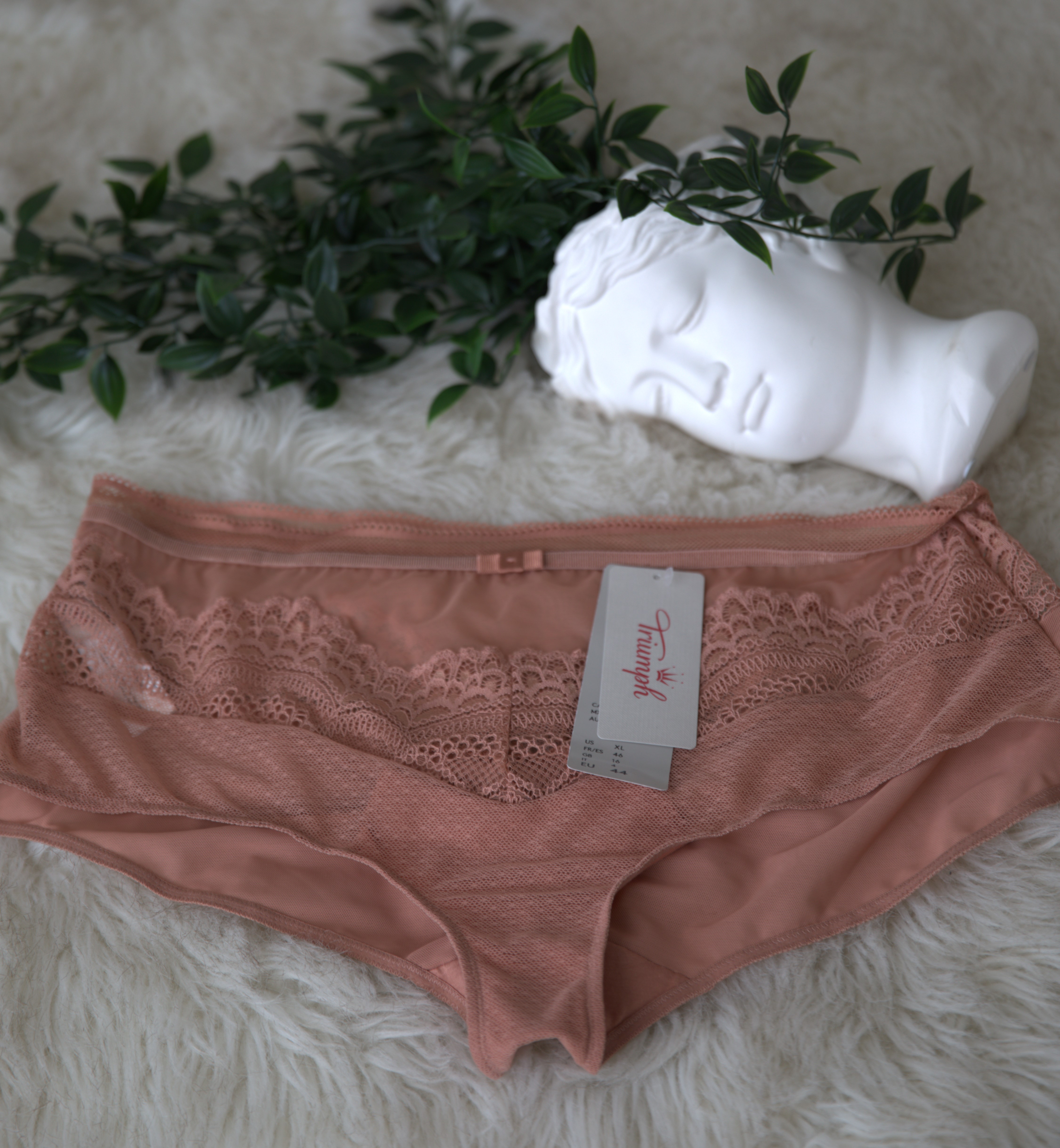 Moteriškos nėriniuotos kelnaitės Triumph Beauty-Full Darling Maxi