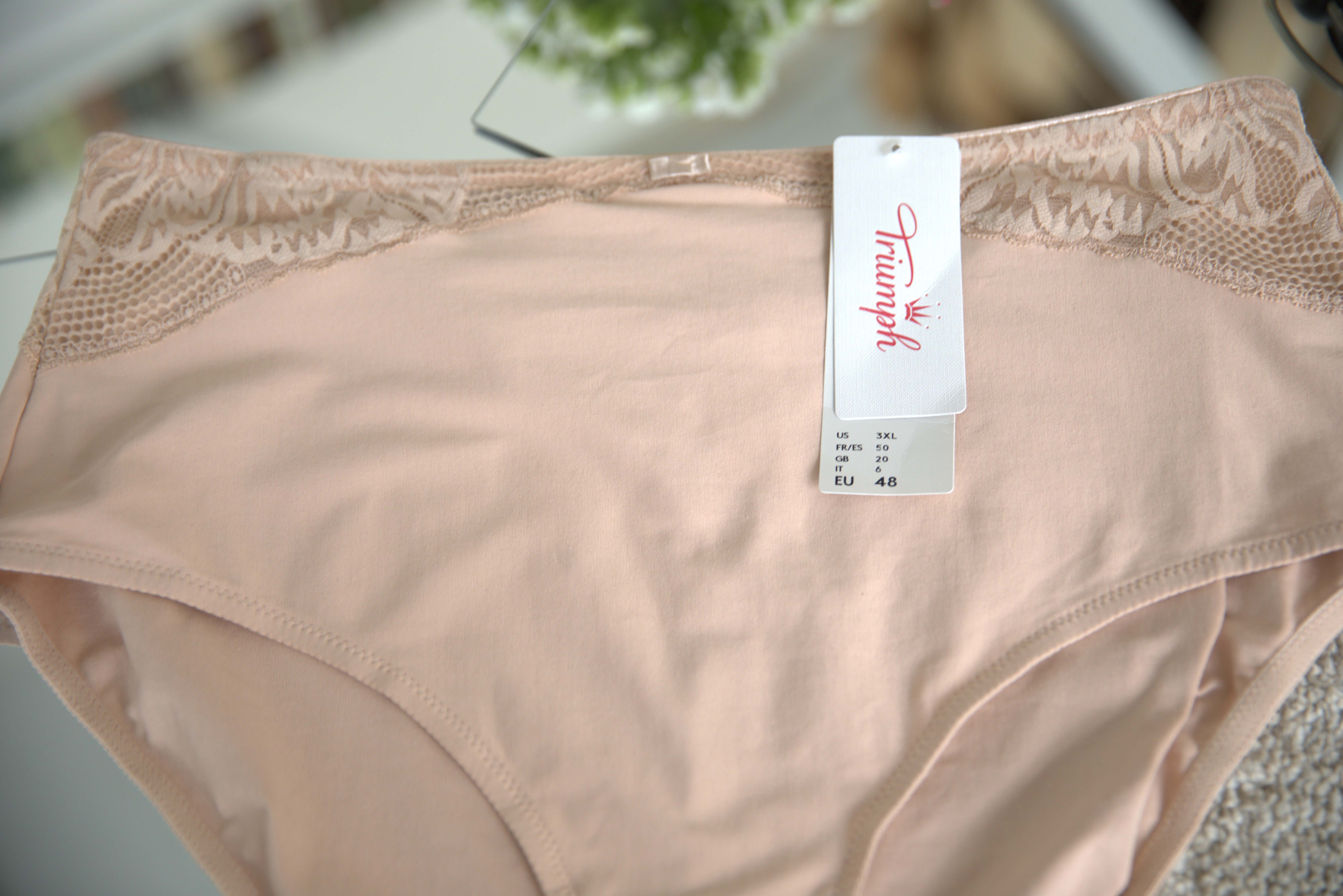 Moteriškos kelnaitės Triumph Modern Lace+Cotton Maxi