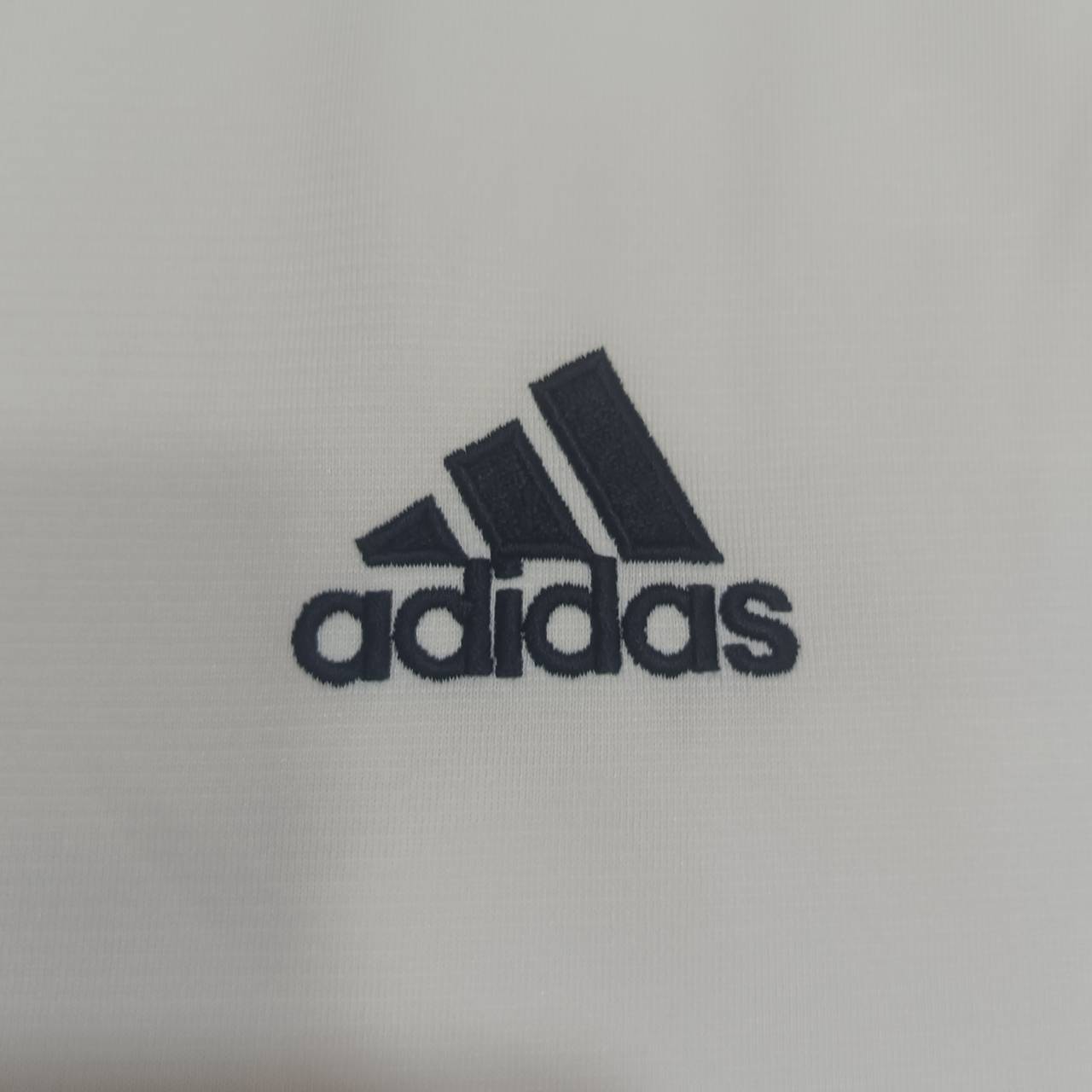 Adidas Vintage Real Madrid 2003/04 Jersey #23 David Beckham – Size XL – White Football Shirt