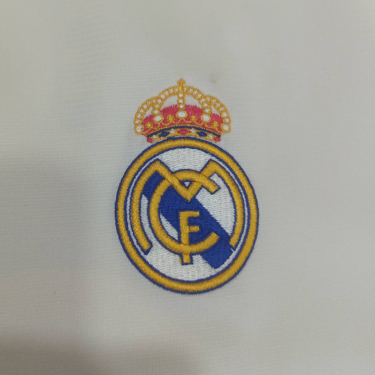 Adidas Vintage Real Madrid 2003/04 Jersey #23 David Beckham – Size XL – White Football Shirt