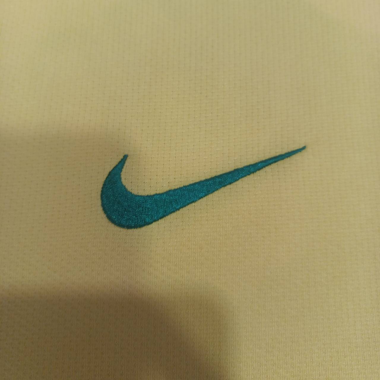 Brazil Home 2010 Nike Football Shirt #10 Ronaldinho – Size L – Yellow – Vintage Jersey