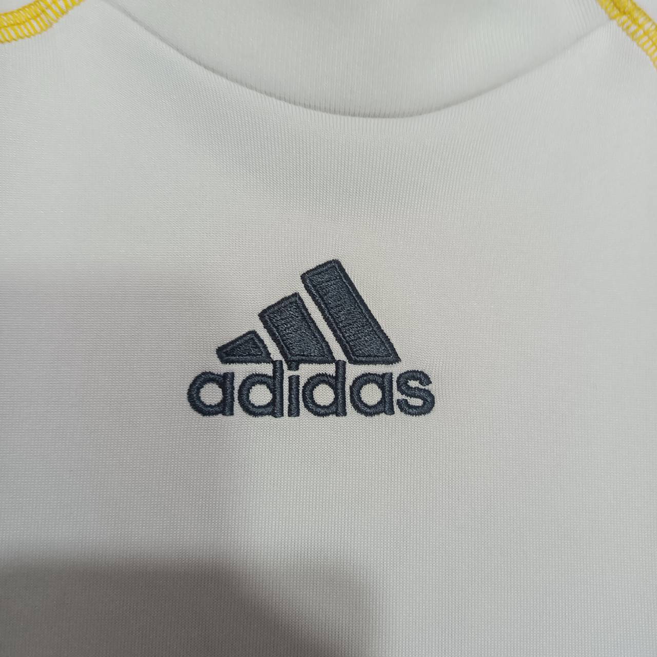 Adidas Real Madrid 2009/10 Home Jersey – White & Black – Size M/L – Authentic Vintage Football Shirt