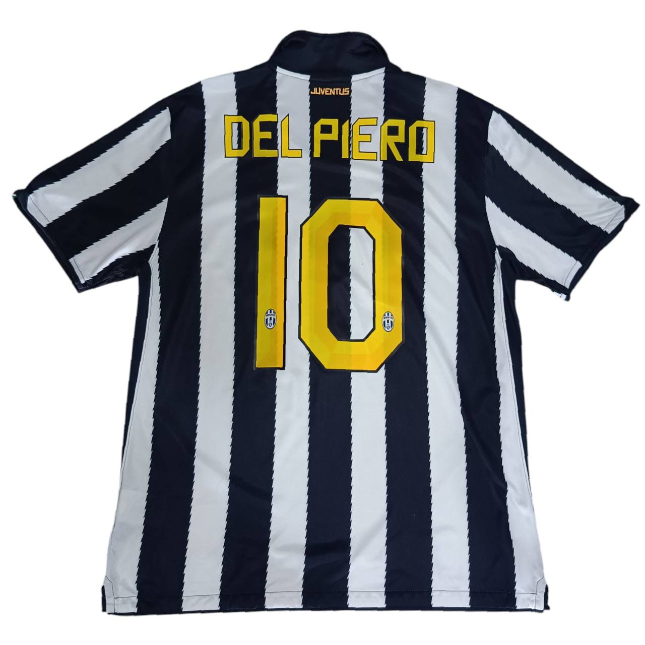 Nike Juventus 2010/11 Home Jersey – Del Piero #10 – Black & White – Size XL