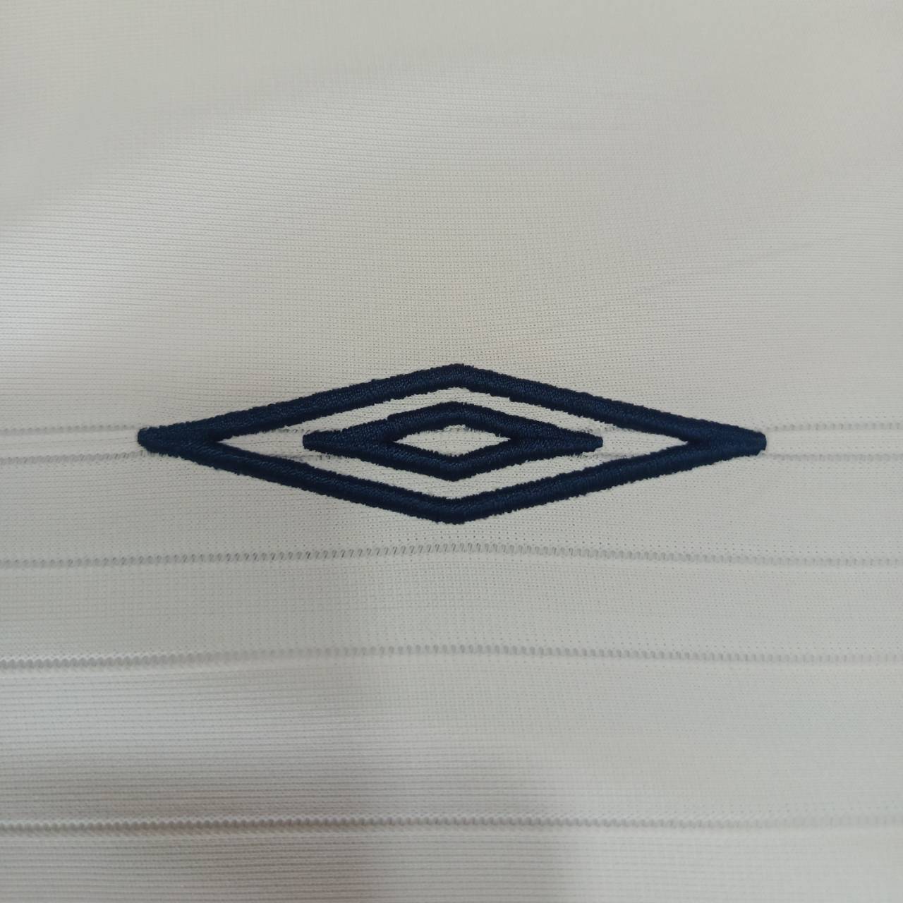 Norway 2002-03 Away umbro jersey football Shirt size XL white, second hand, good condition