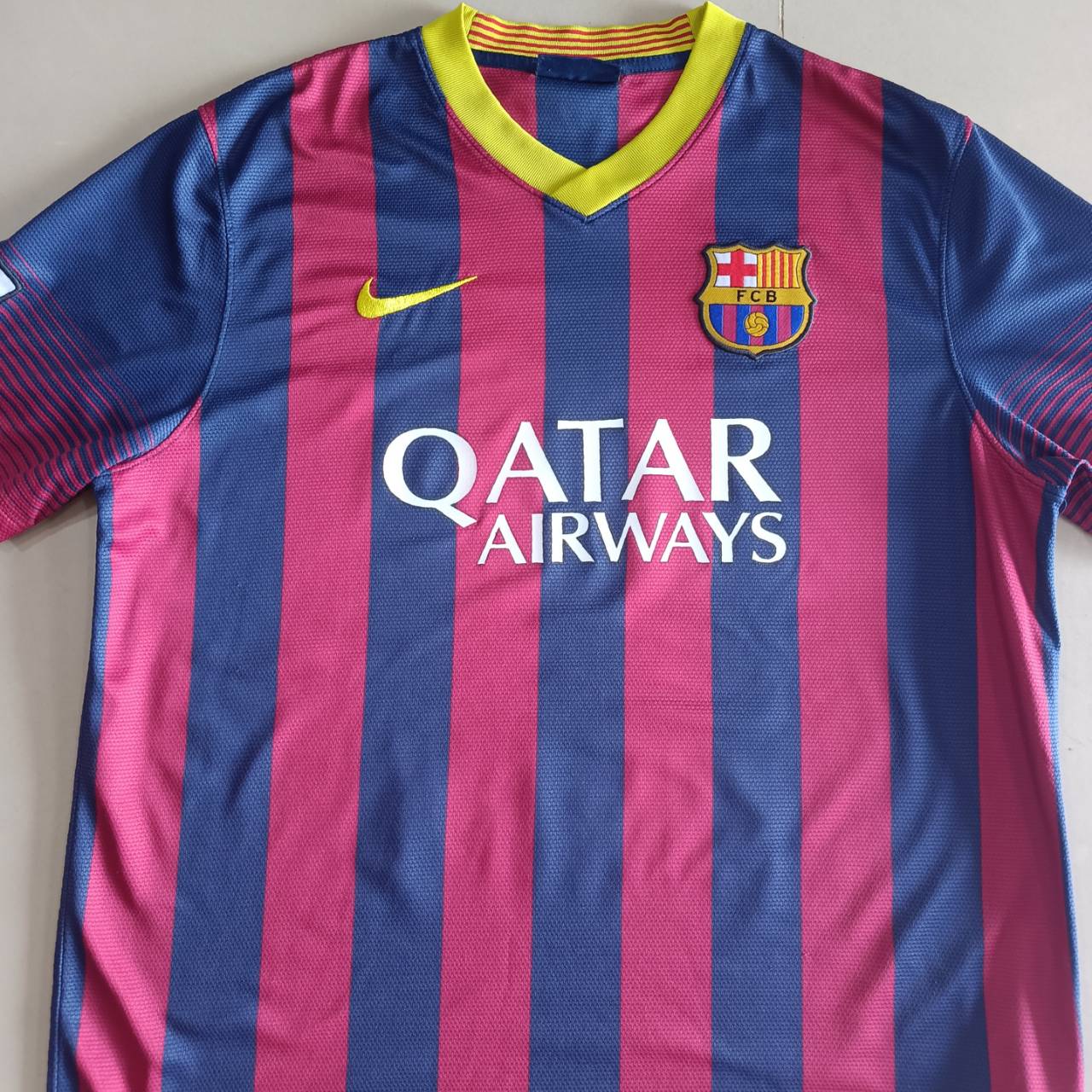 NIKE 2013-14 Barcelona Home JERSEY football Shirt size L Navy red, second hand, very good condition
