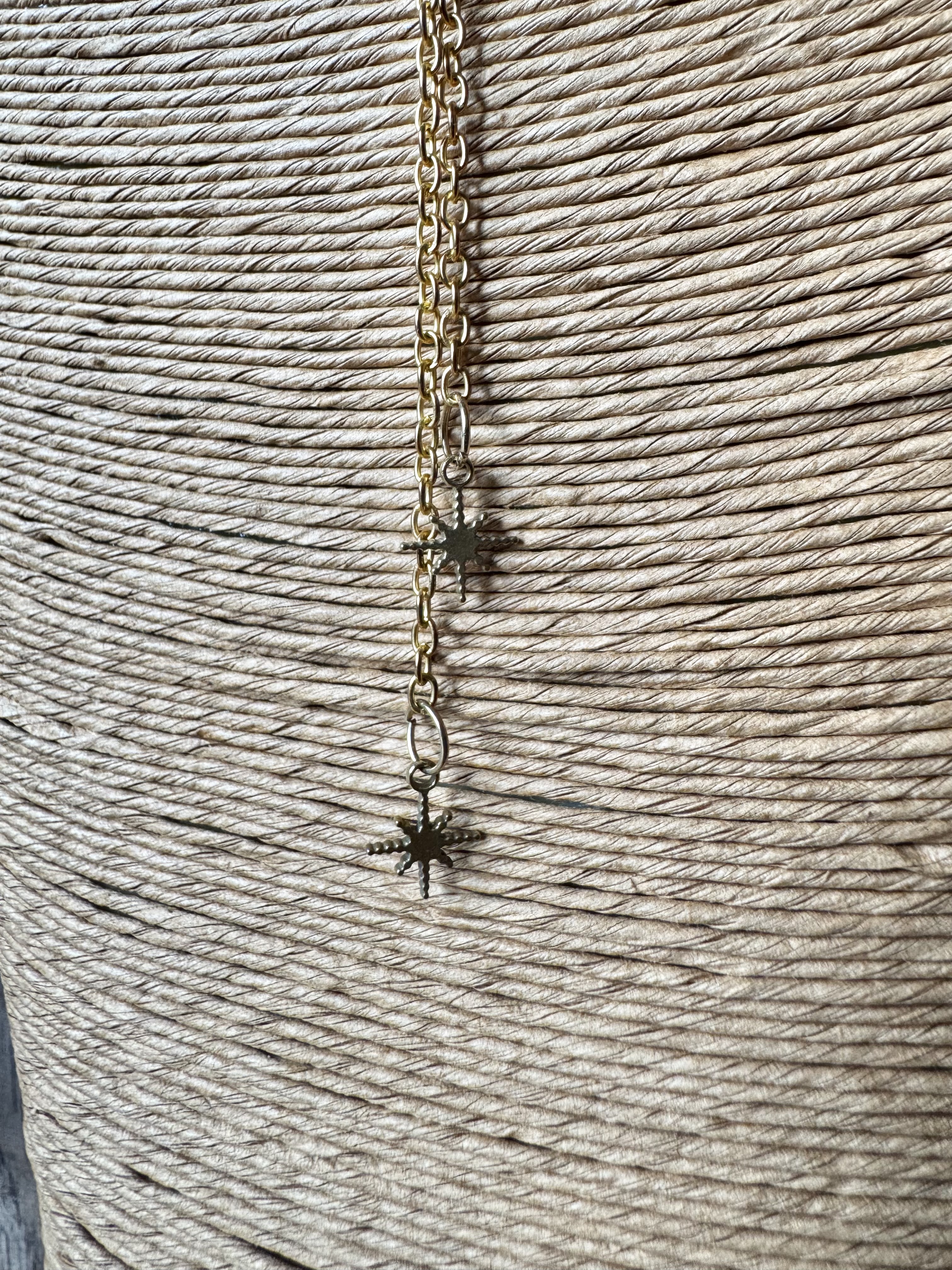 Collier pendentif doré