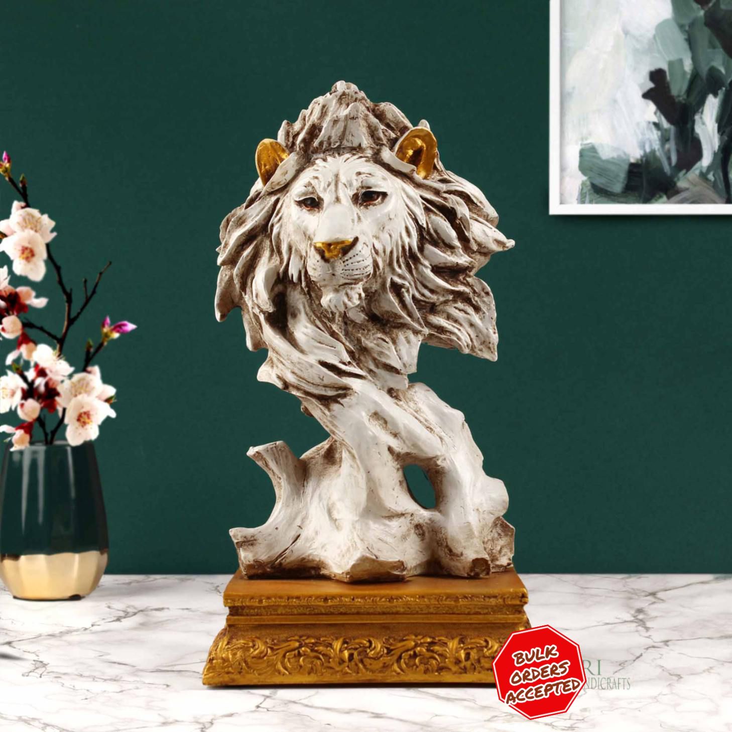 Decorative Lion-Themed Photo Frame