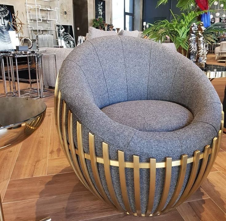 SereniLuxe Lounge Set with Table