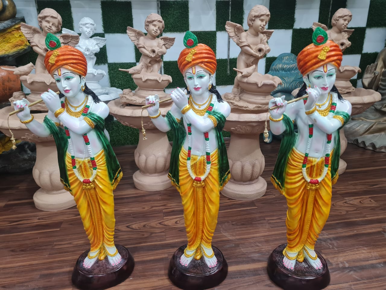 Krishna Ji Size:-30 Inches