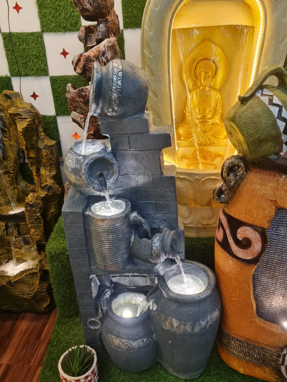 Matki Fountain Size:-48x18x11 Inches