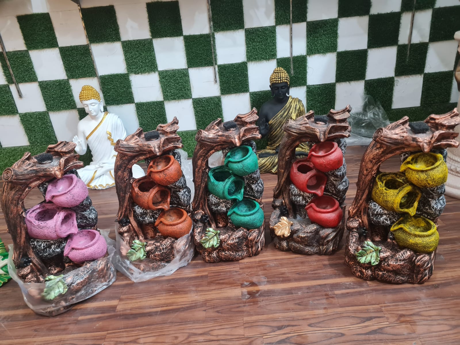 Matki Fountain Size:-2 Feet