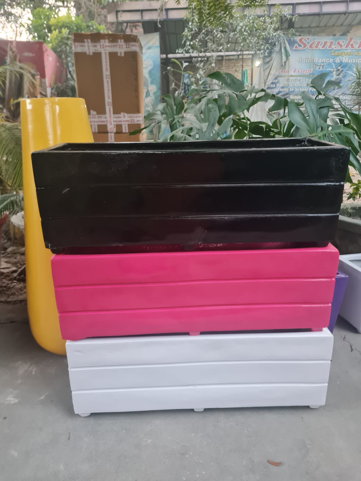 Rectangle Line Fiber Pots Size:-30x10x10 Inches