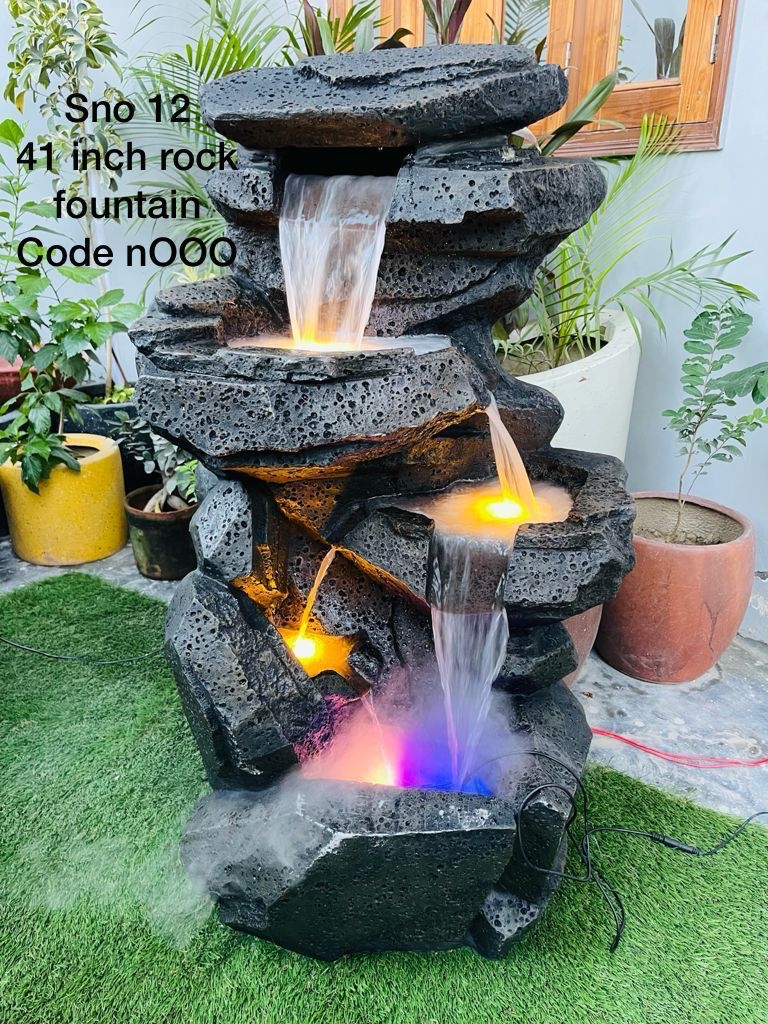 Rock Fountain  Size:-3.5 Feet With Fogg Machine