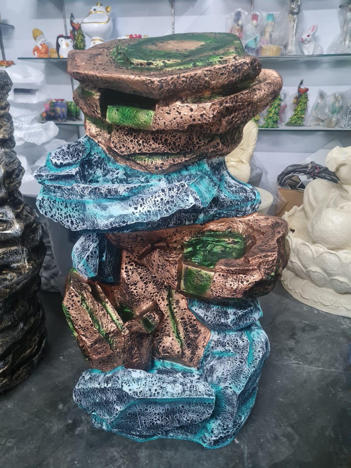 Rock Fountain  Size:-3.5 Feet With Fogg Machine