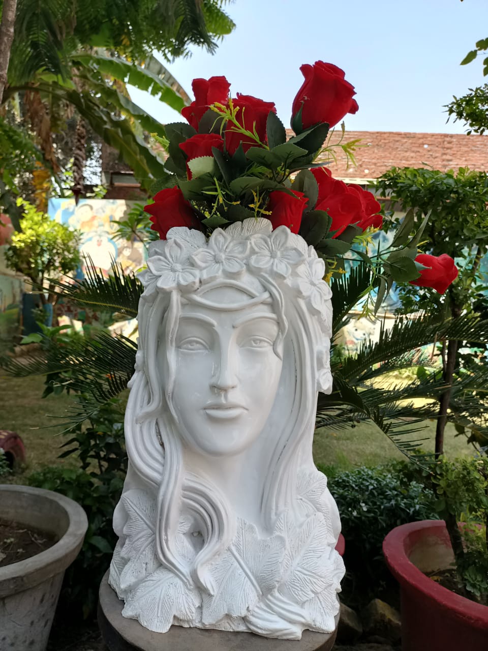 BIG LADY PLANTER