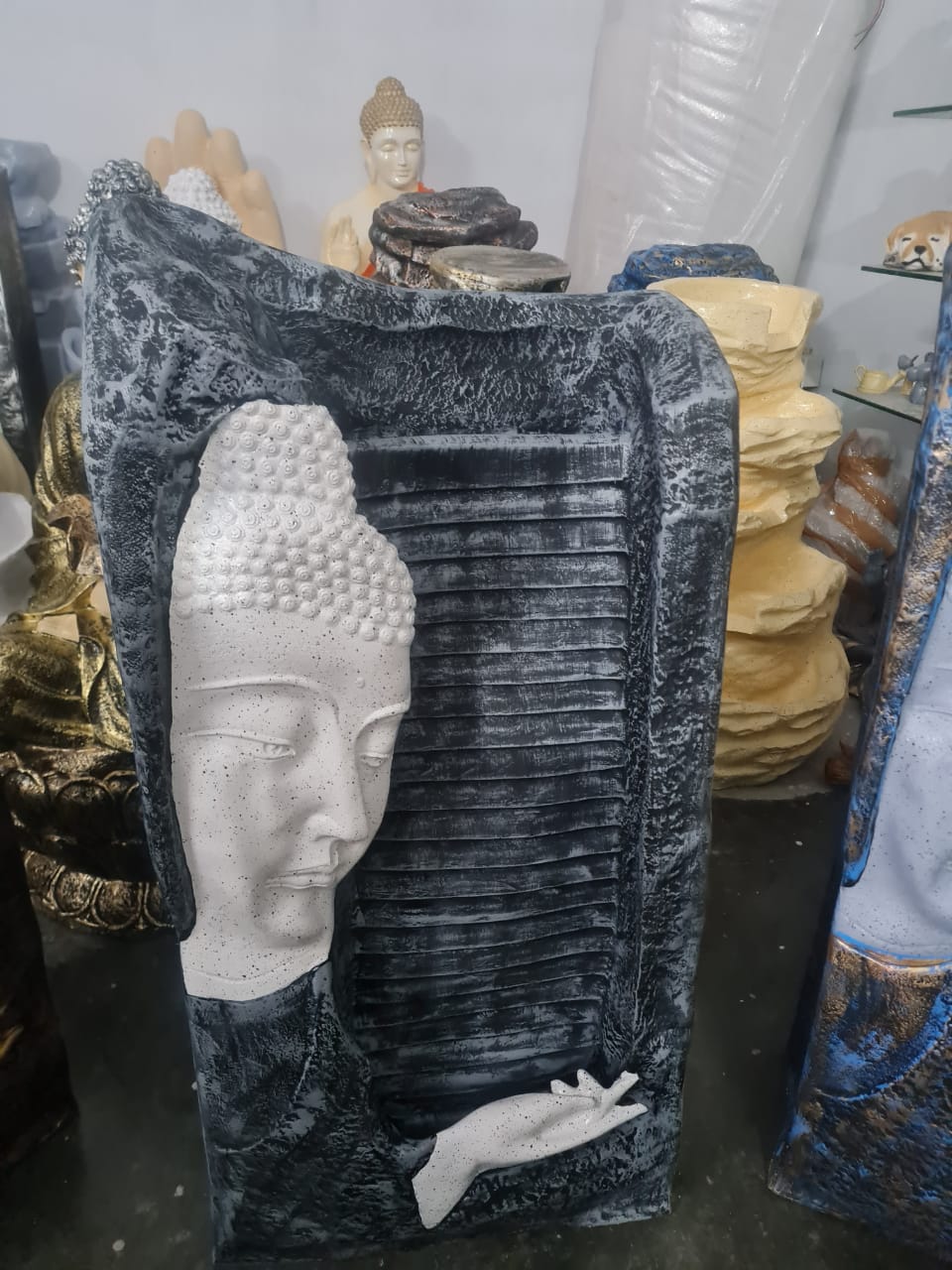 Side Face Fountain Size:-3.5 Feet
