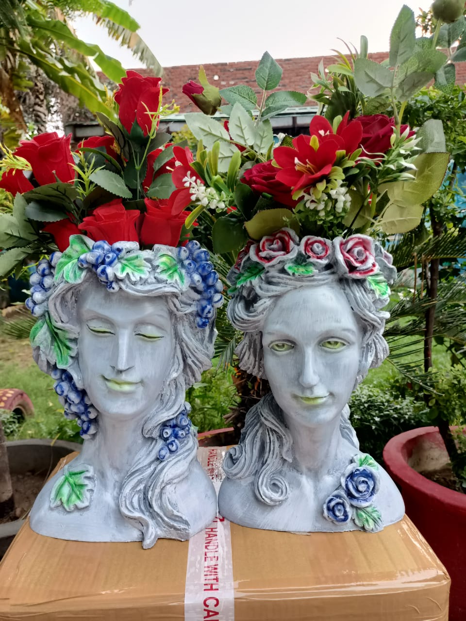 Face Planters Pair Size-15 inches