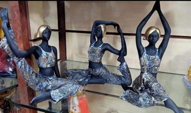 COLOURFUL YOGA LADIES Set of 3 pcs