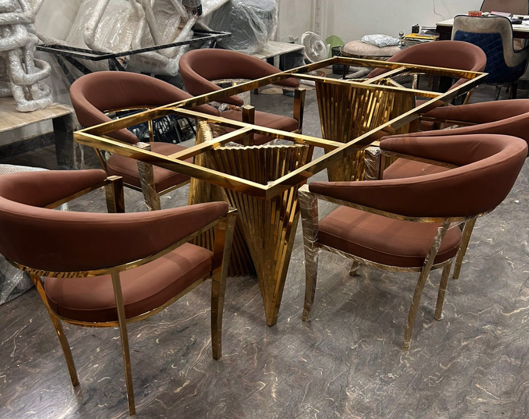 Luxury PVD Dining Table Set