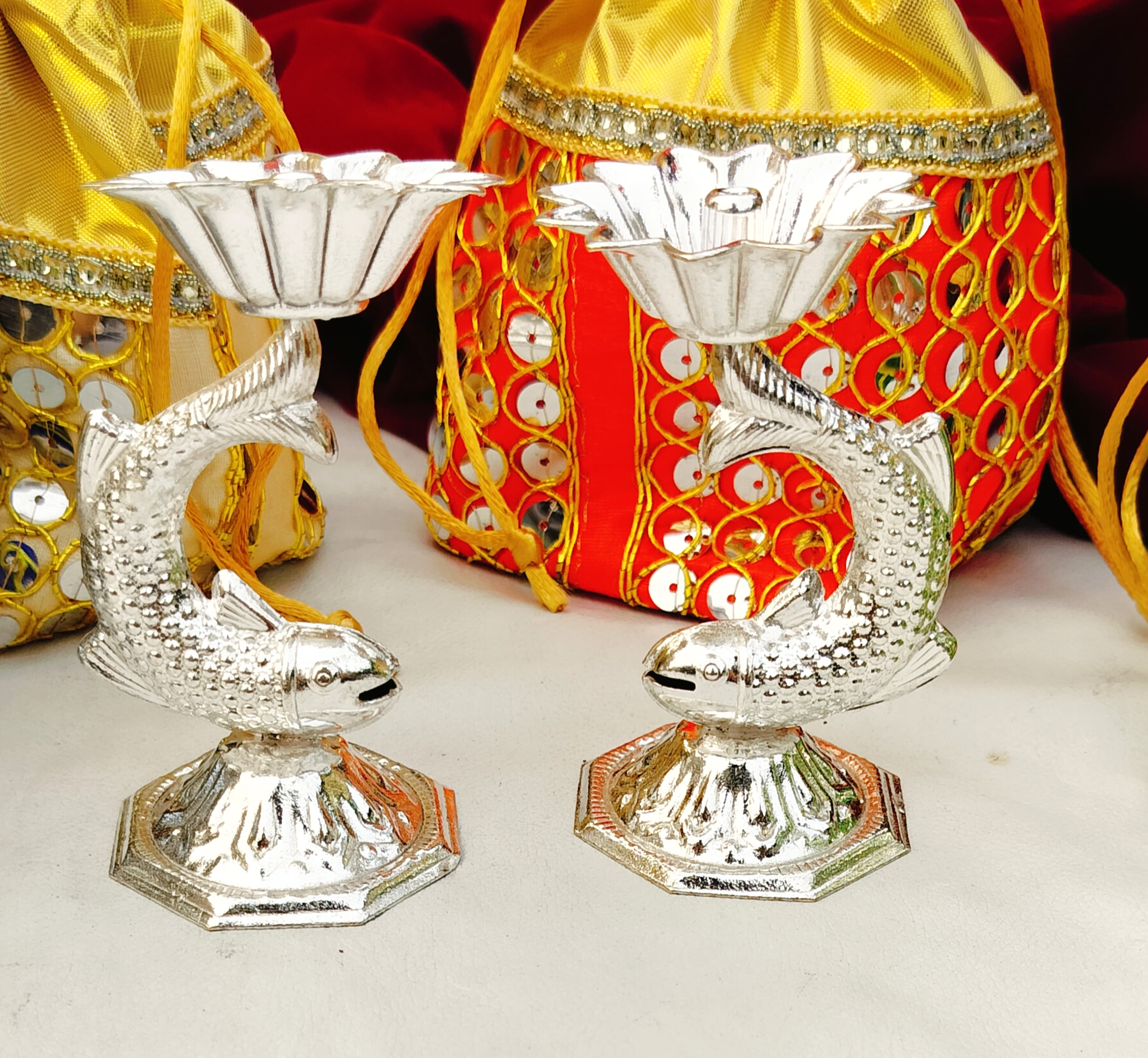 German silver Nakkashi fish diya