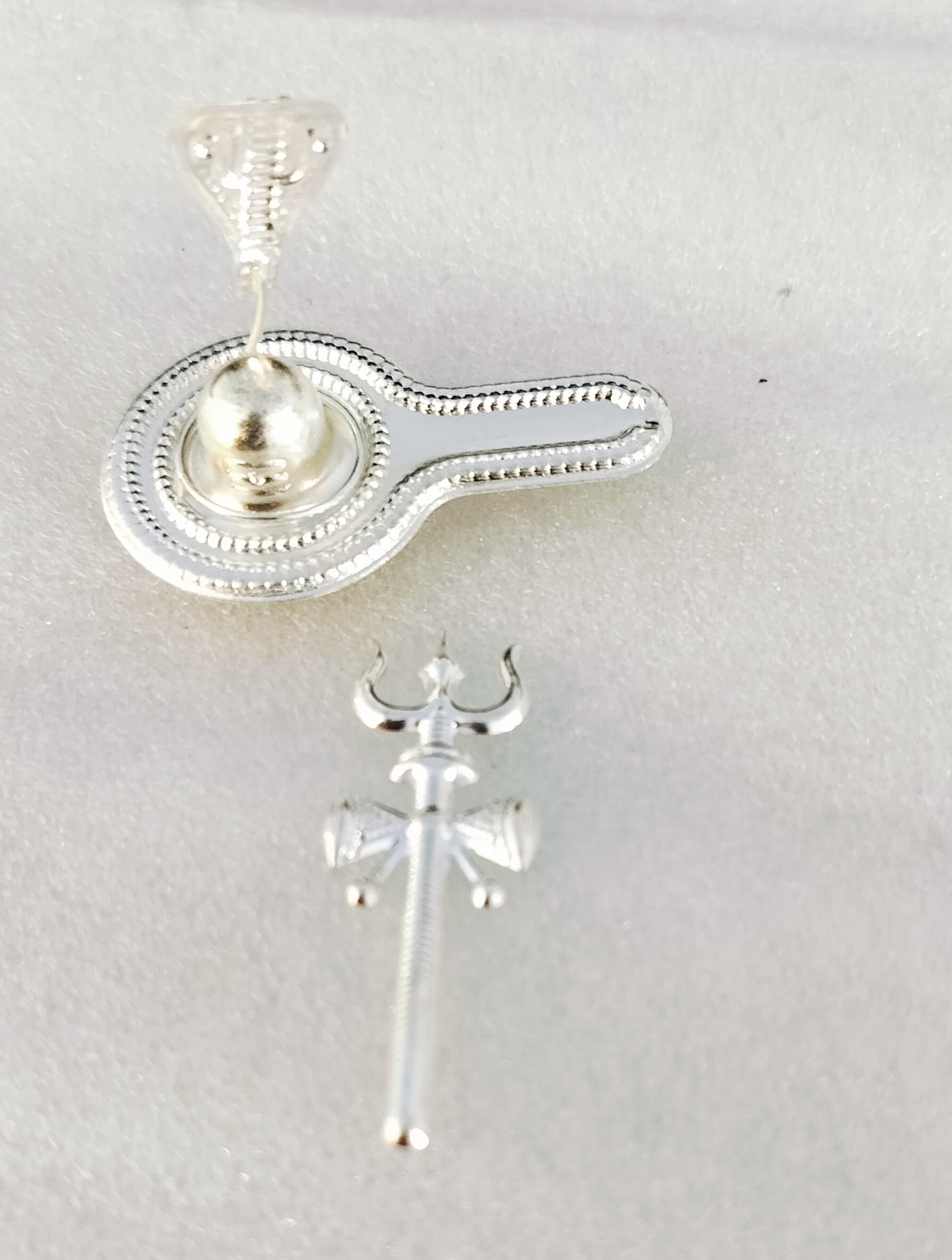German silver Shivalingam with Detachable Snake & Trishul set