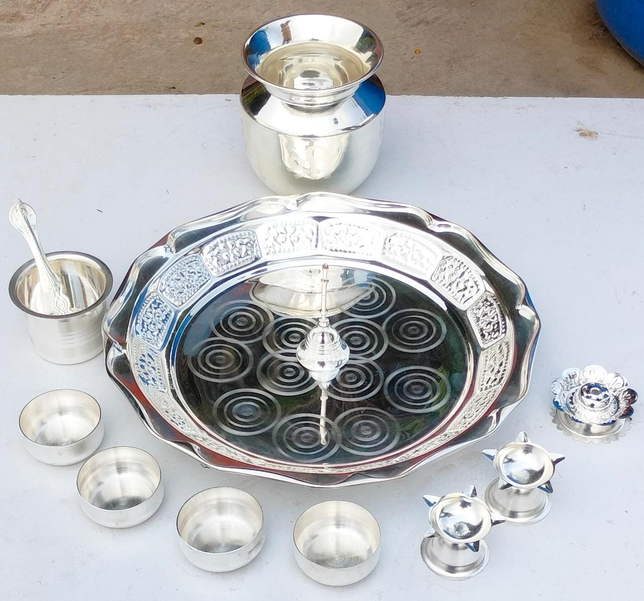 Nakkashi border pooja set