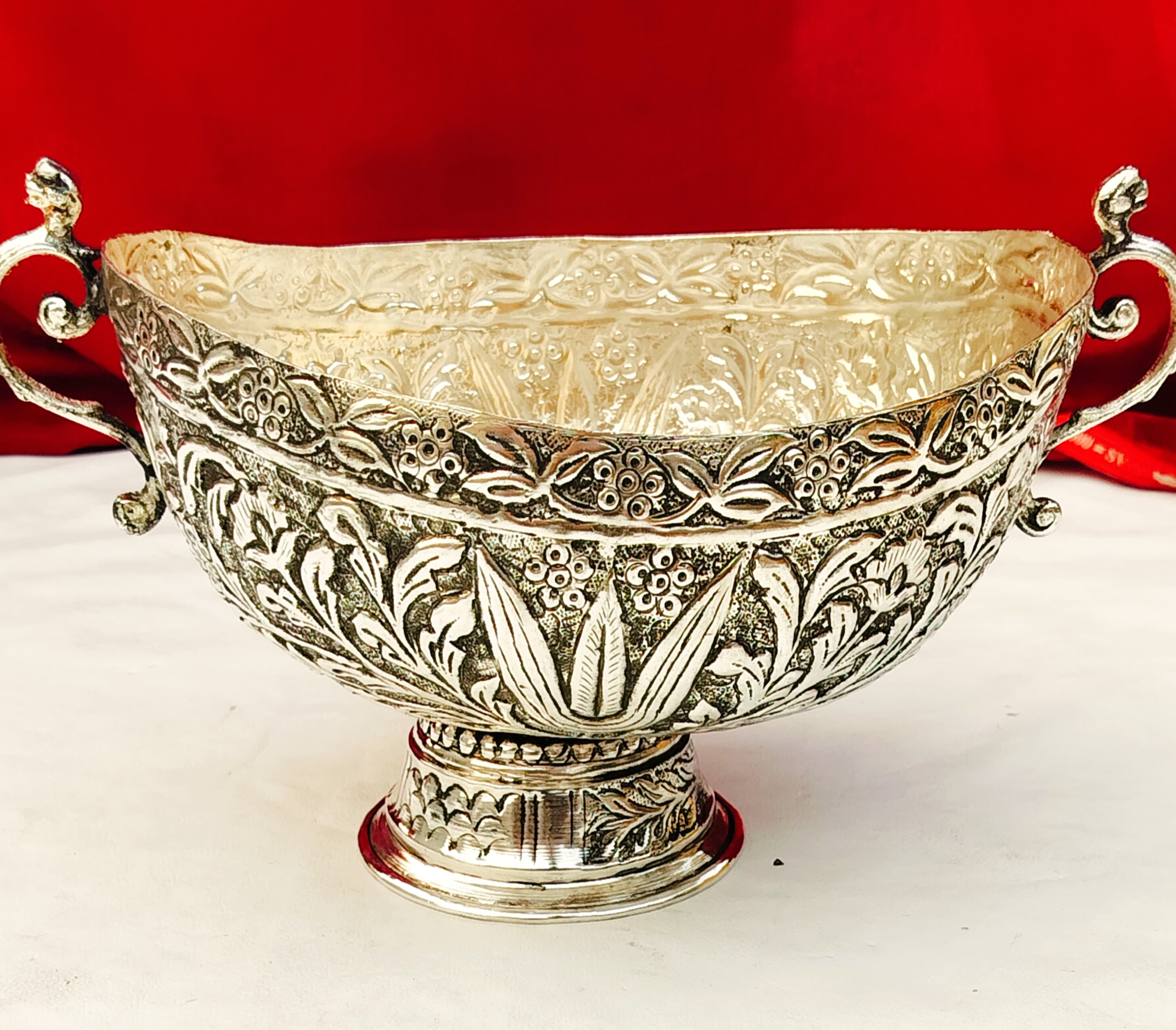 Antique German silver oval urli / bowl with 2 side vintage look handle