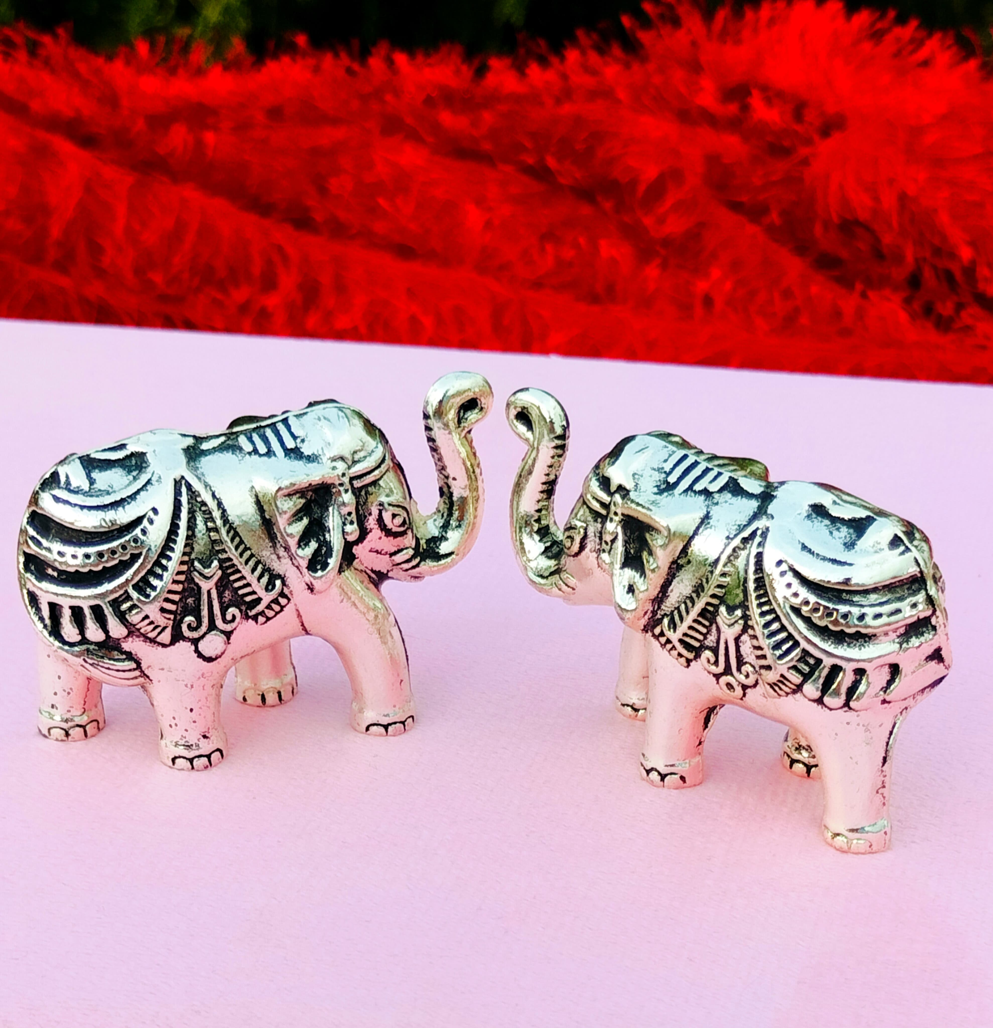 German silver solid elephant pair
