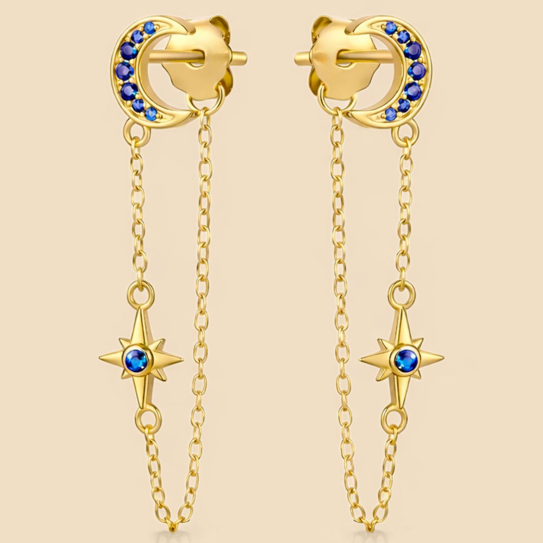 Boucles d’oreilles ARIELLE – Argent 925 plaqué or 18K, lune & étoile pavées de zircones | Maison Aureus