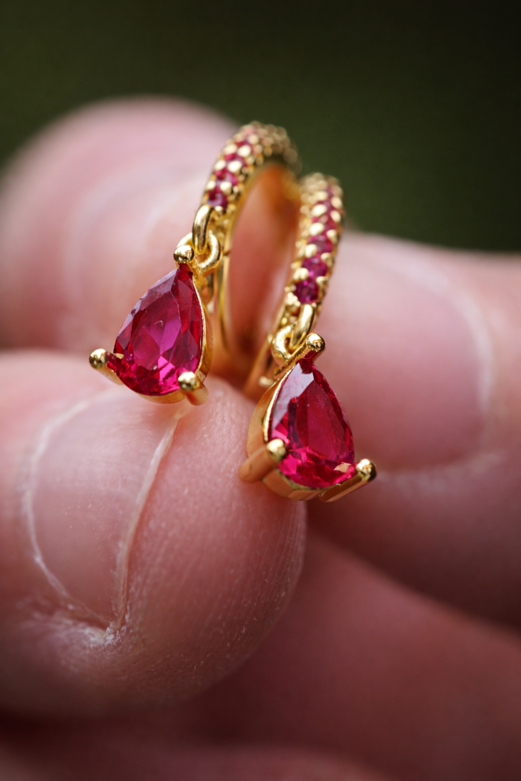 BOUCLES D'OREILLES CRÉOLES RED TEARS